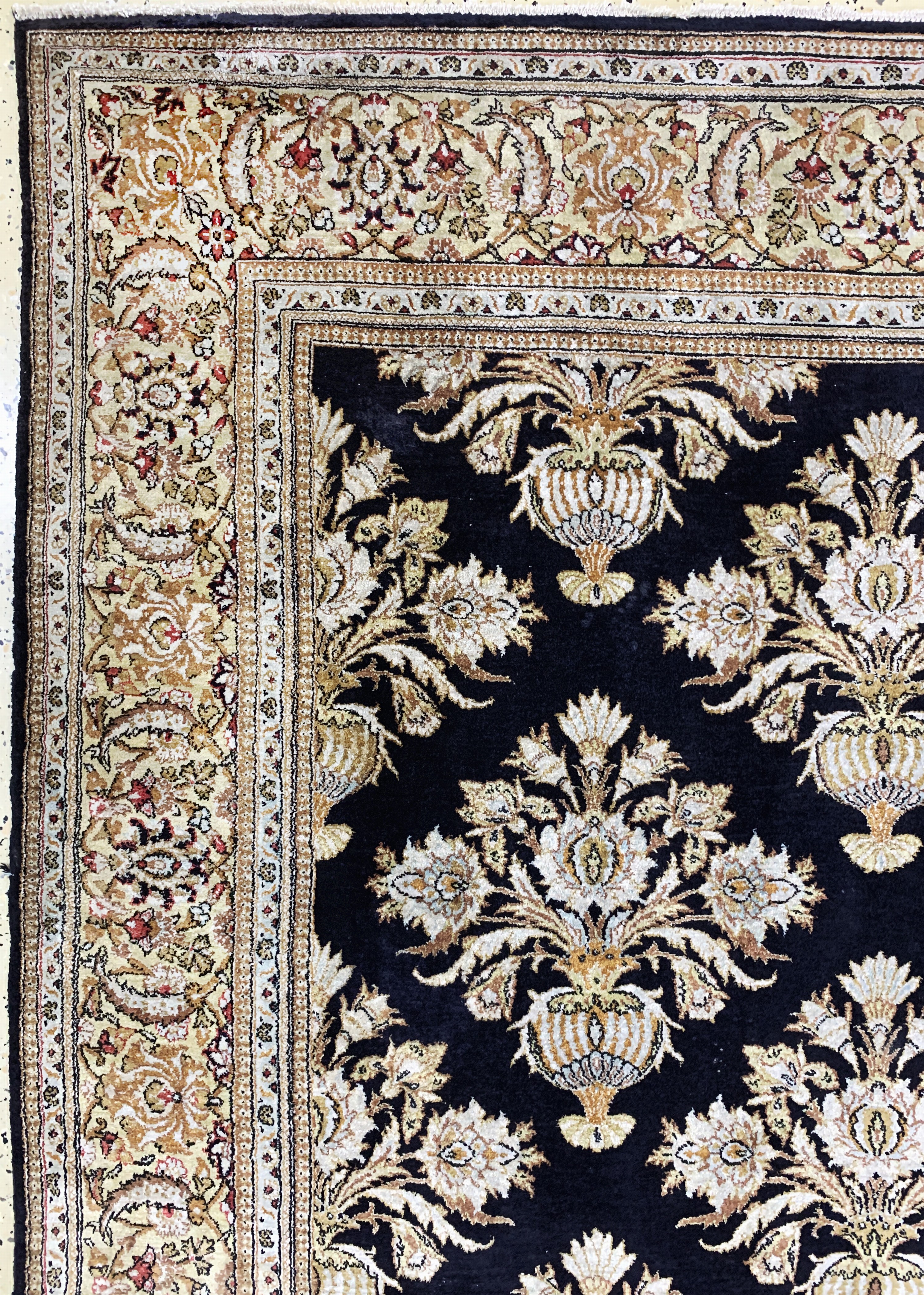 Detail d: Ghom Seide alt, Persien, Mitte 20.Jhd, reine Naturseide, ca. 215 x 140 cm, EHZ: 2