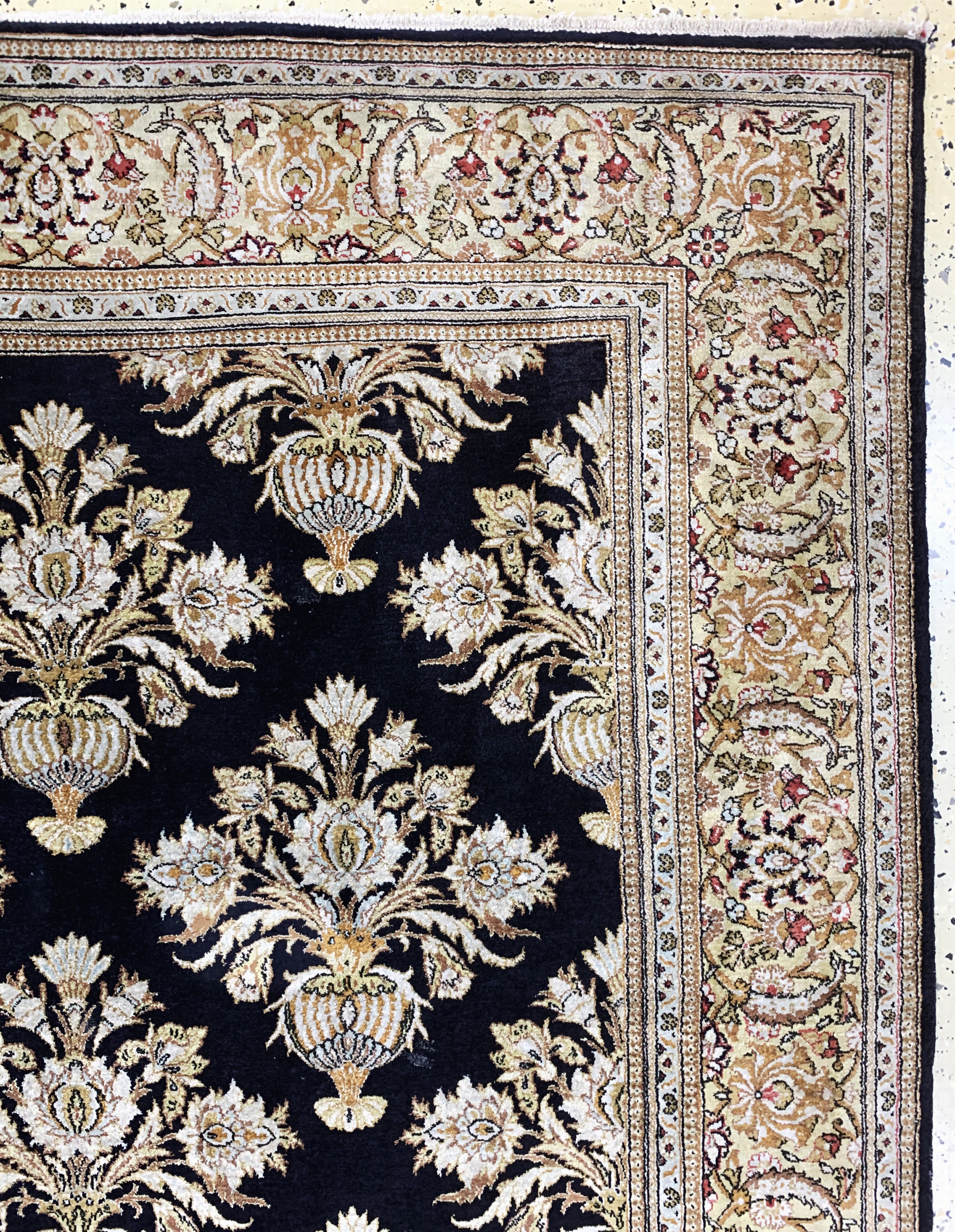 Detail e: Ghom Seide alt, Persien, Mitte 20.Jhd, reine Naturseide, ca. 215 x 140 cm, EHZ: 2