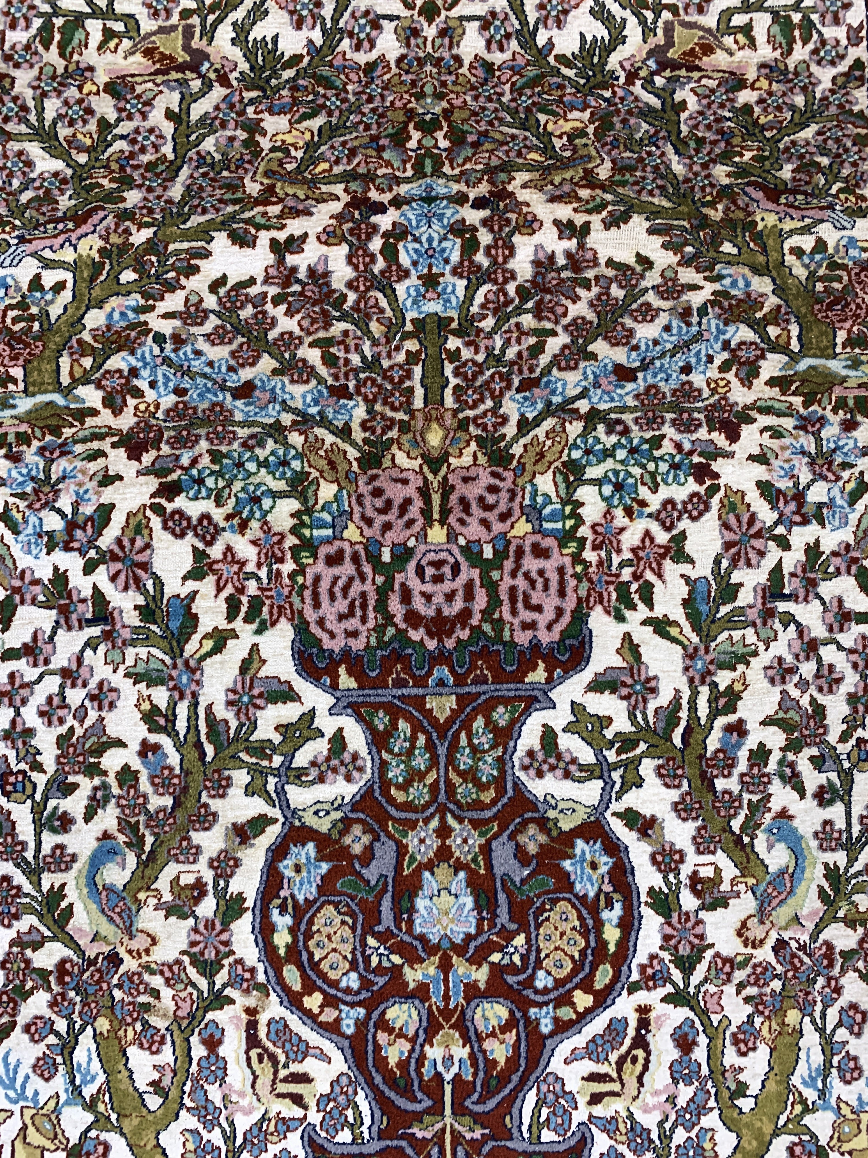 Detail d: Lahor"Seidengrund"fein, Pakistan, Ende 20.Jhd, Korkwolle mit Seide, ca. 180 x 125 cm,EHZ: 2