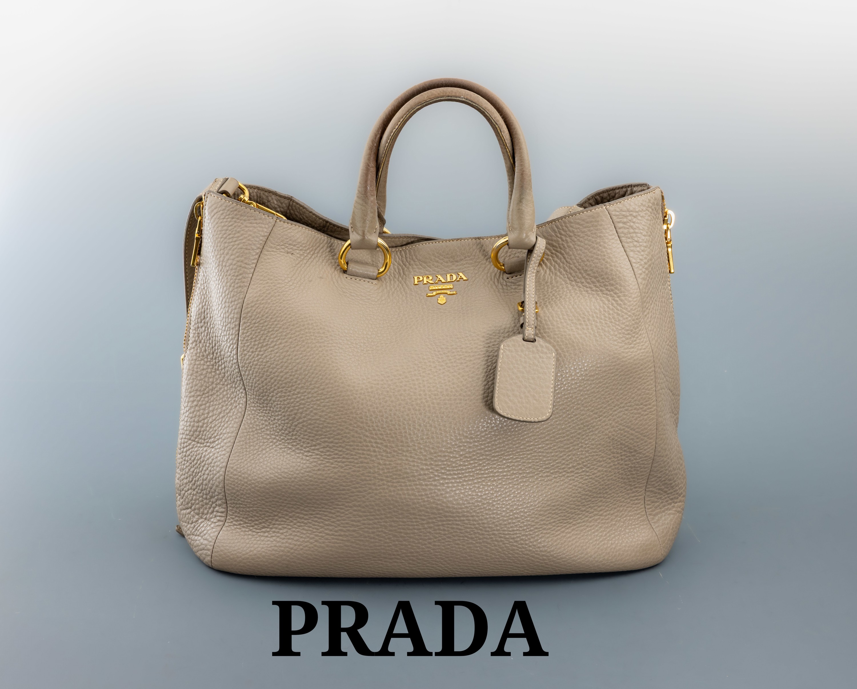 Image 27118325 - PRADA Shoppingbag, taupef. Kalbsleder, innen heller Stoff mit Prada Stickerei, ...