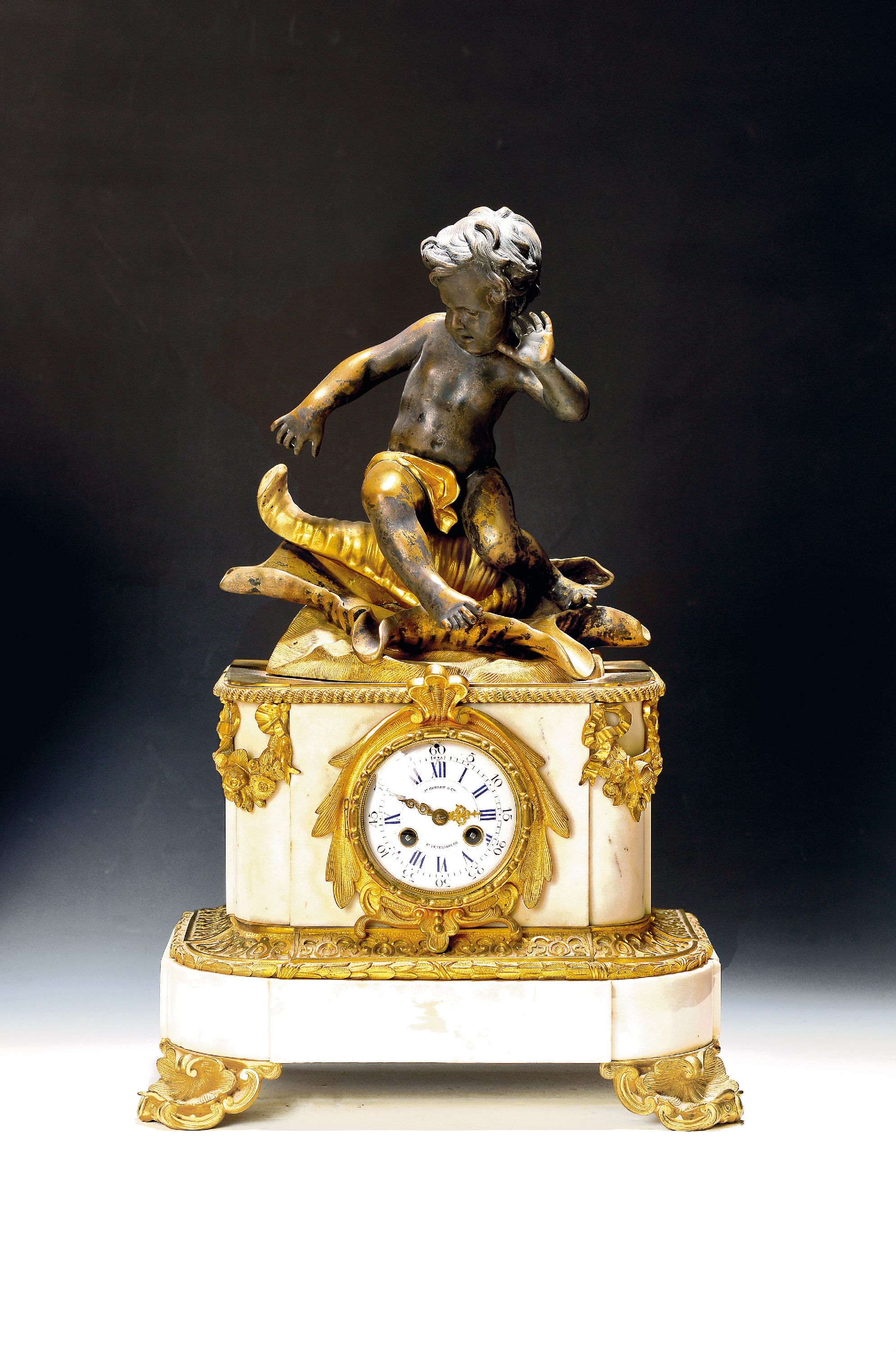 Image 27118332 - Pendule, Frankreich um 1880/1900, weißer Marmor, Bekrönung eines Putto, ...