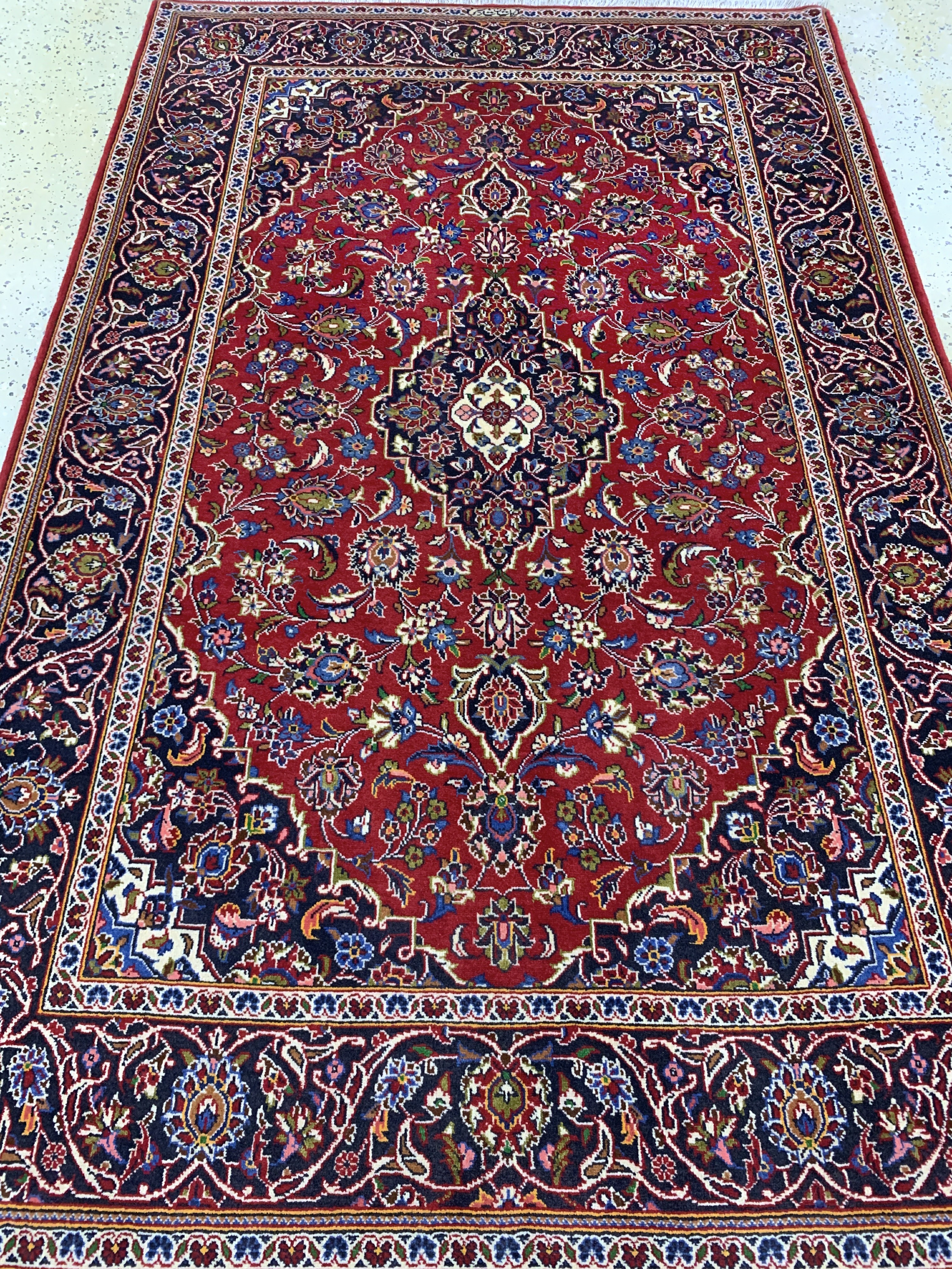Detail d: Keschan"Shadsar"signiert, Persien, Ende 20.Jhd, Wolle auf Baumwolle, ca. 215 x 140 cm,EHZ:(nahezu neuwertig)
