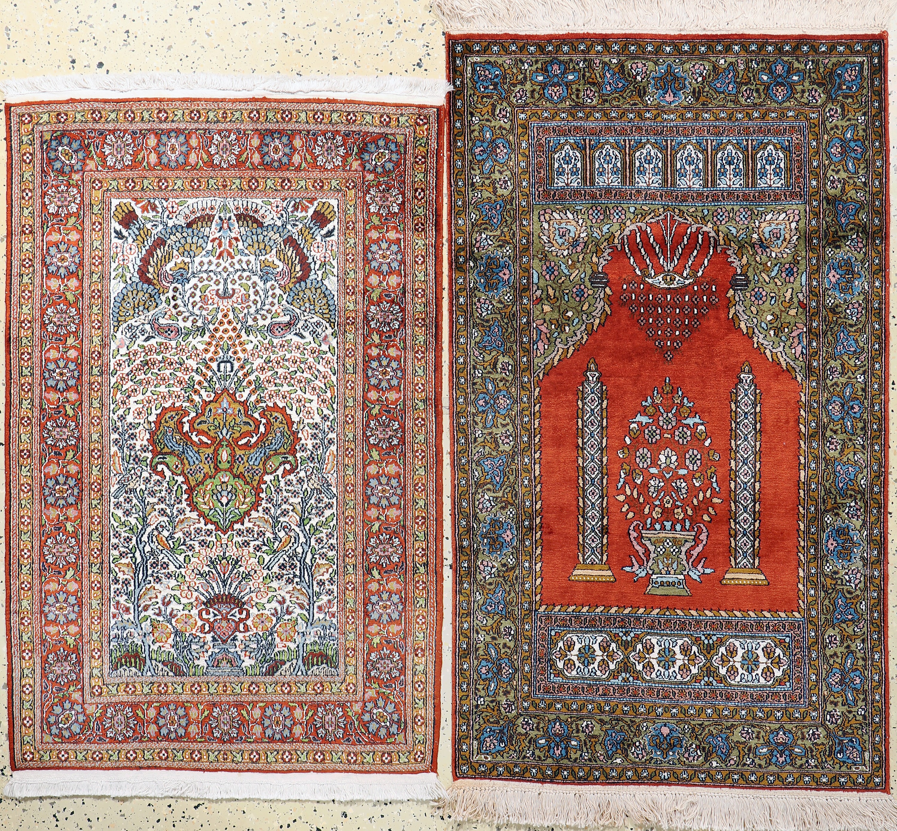 Image 27118336 - 2 Lots Kaschmir, Indien, Ende 20.Jhd, Kunstseide, ca. 135 x 80 cm & ca. 120 x 80 cm, ...