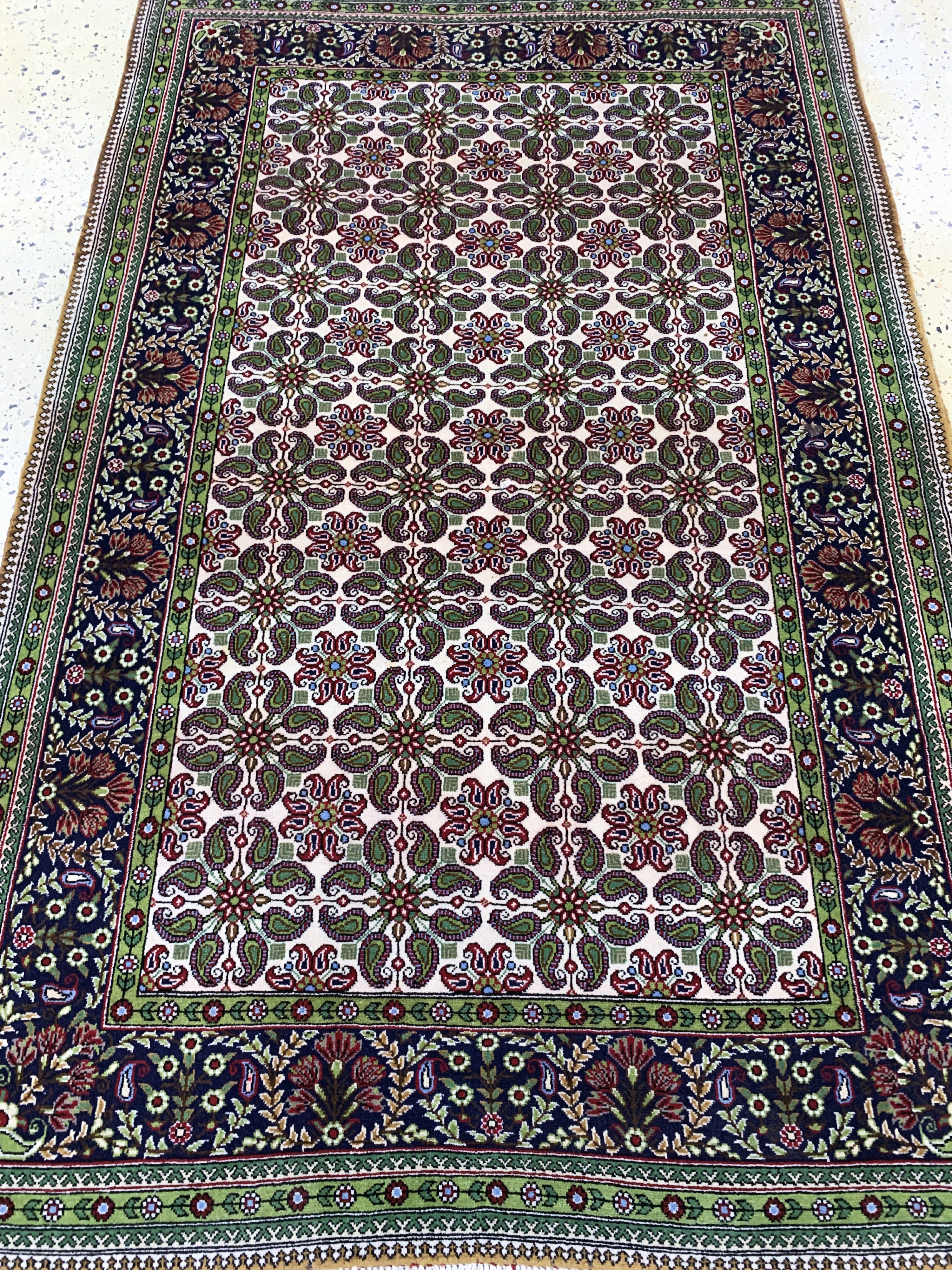 Detail c: Ghom Kork, Persien, Ende 20.Jhd, Korkwolle auf Baumwolle, ca. 168 x 110 cm, EHZ: 2