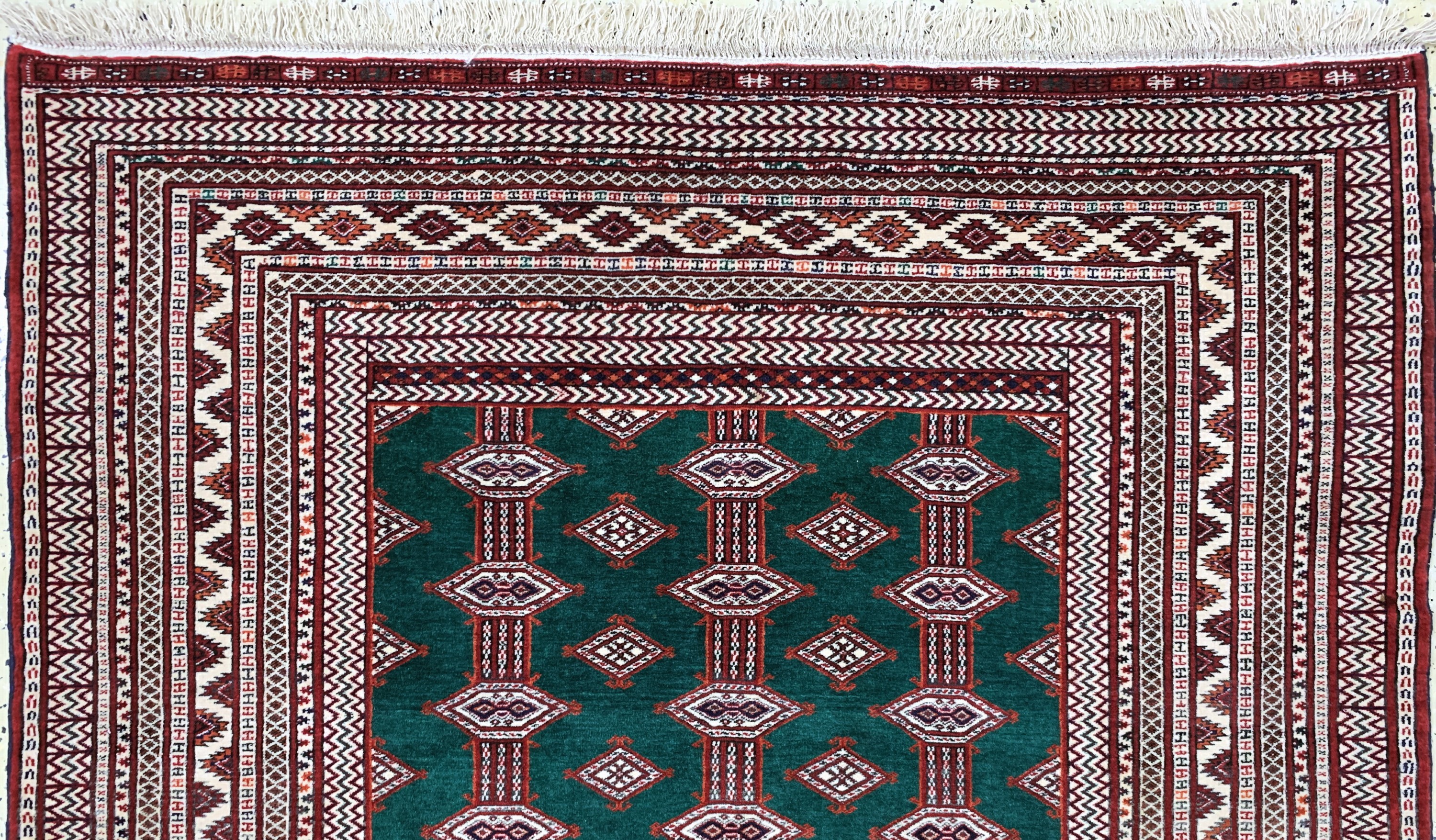Detail a: Torkmen fein, Persien, Mitte 20.Jhd, Wolle auf Seide, ca. 187 x 135 cm, EHZ: 2