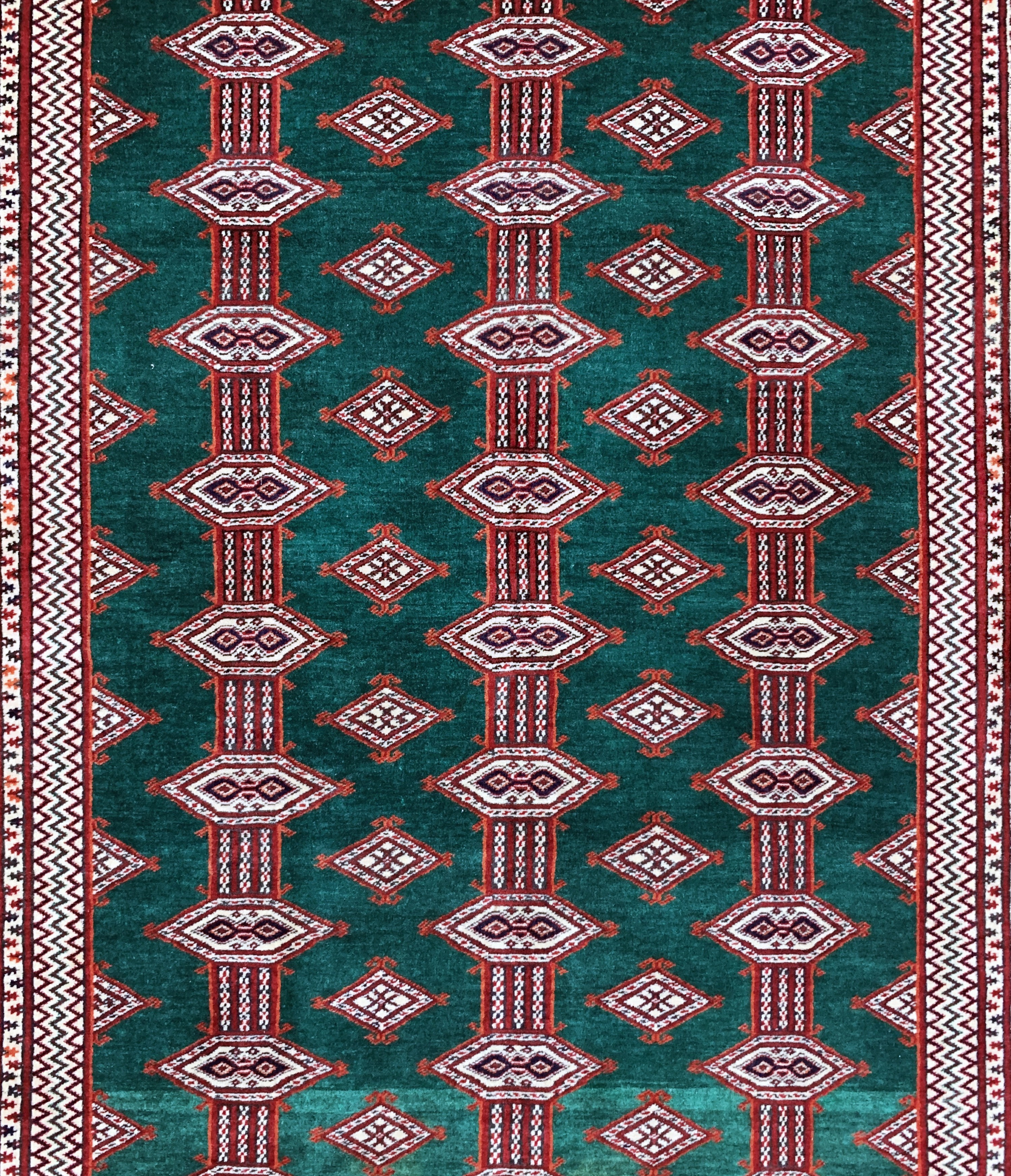 Detail c: Torkmen fein, Persien, Mitte 20.Jhd, Wolle auf Seide, ca. 187 x 135 cm, EHZ: 2