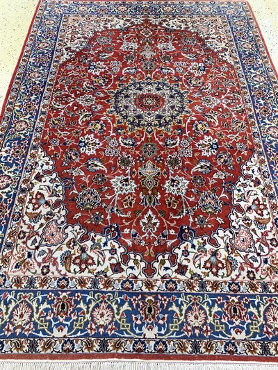 27118323f - Najafabad fein, Persien, Mitte 20.Jhd, Wolle auf Baumwolle, ca. 215 x 150 cm, EHZ: 2 ...
