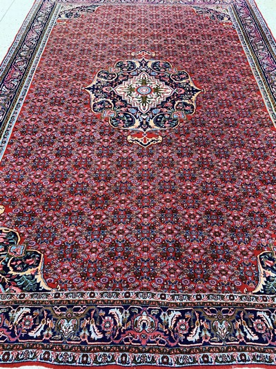 27118334f - Bidjar alt, Persien, Mitte 20.Jhd, Wolle auf Baumwolle, ca. 330 x 225 cm, EHZ: 1-2 ...