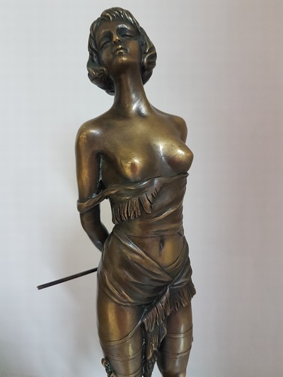 27118464l - After Bruno Zach; 1891-1935 Vienna, bronze sculpture: ´Educator´, on a black plinth, ...