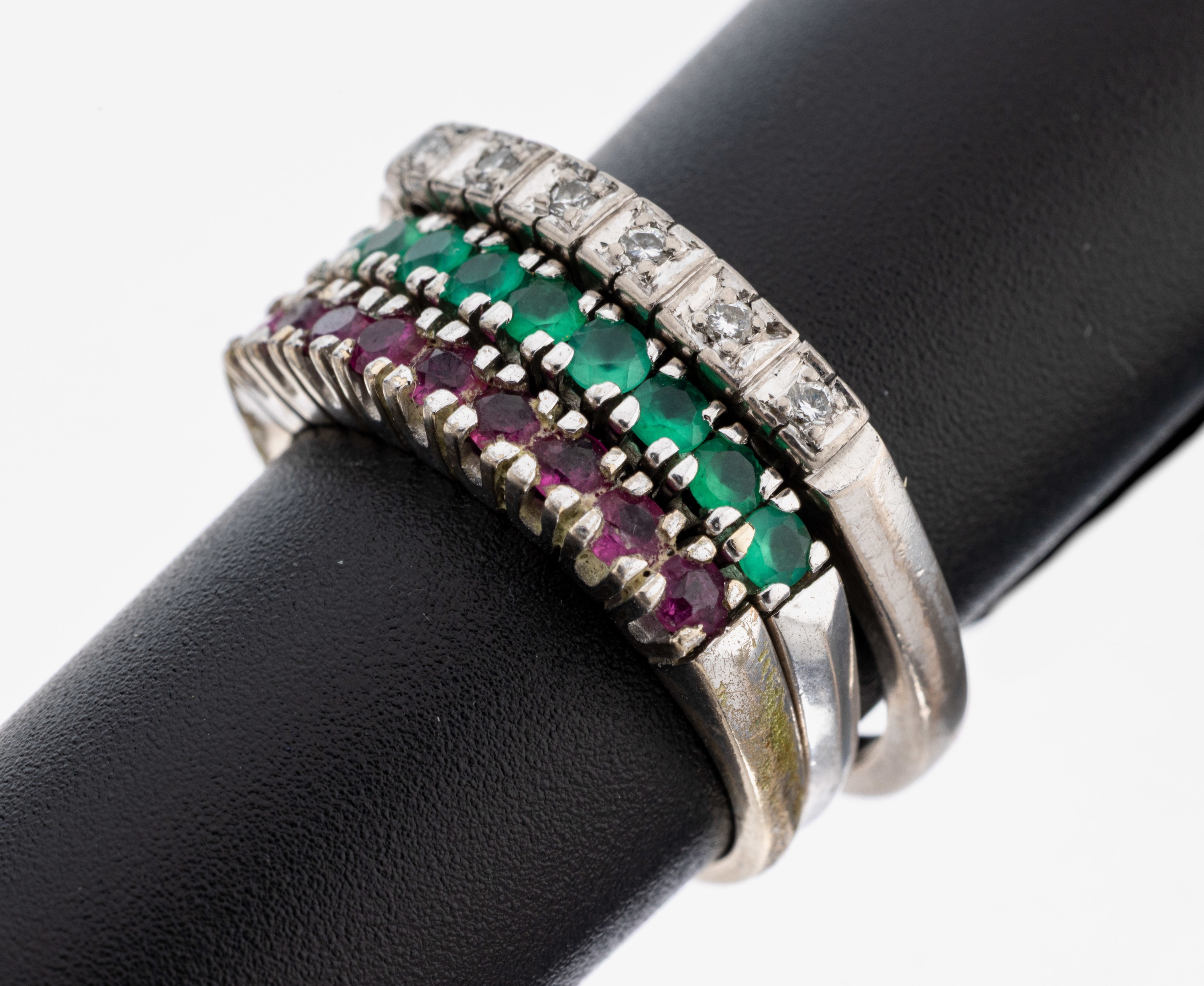 Image 27118508 - Konvolut 3 18 und 14 kt Gold Farbstein- Diamant-Ringe, 1 x WG 750/000 und 2 x GG ...