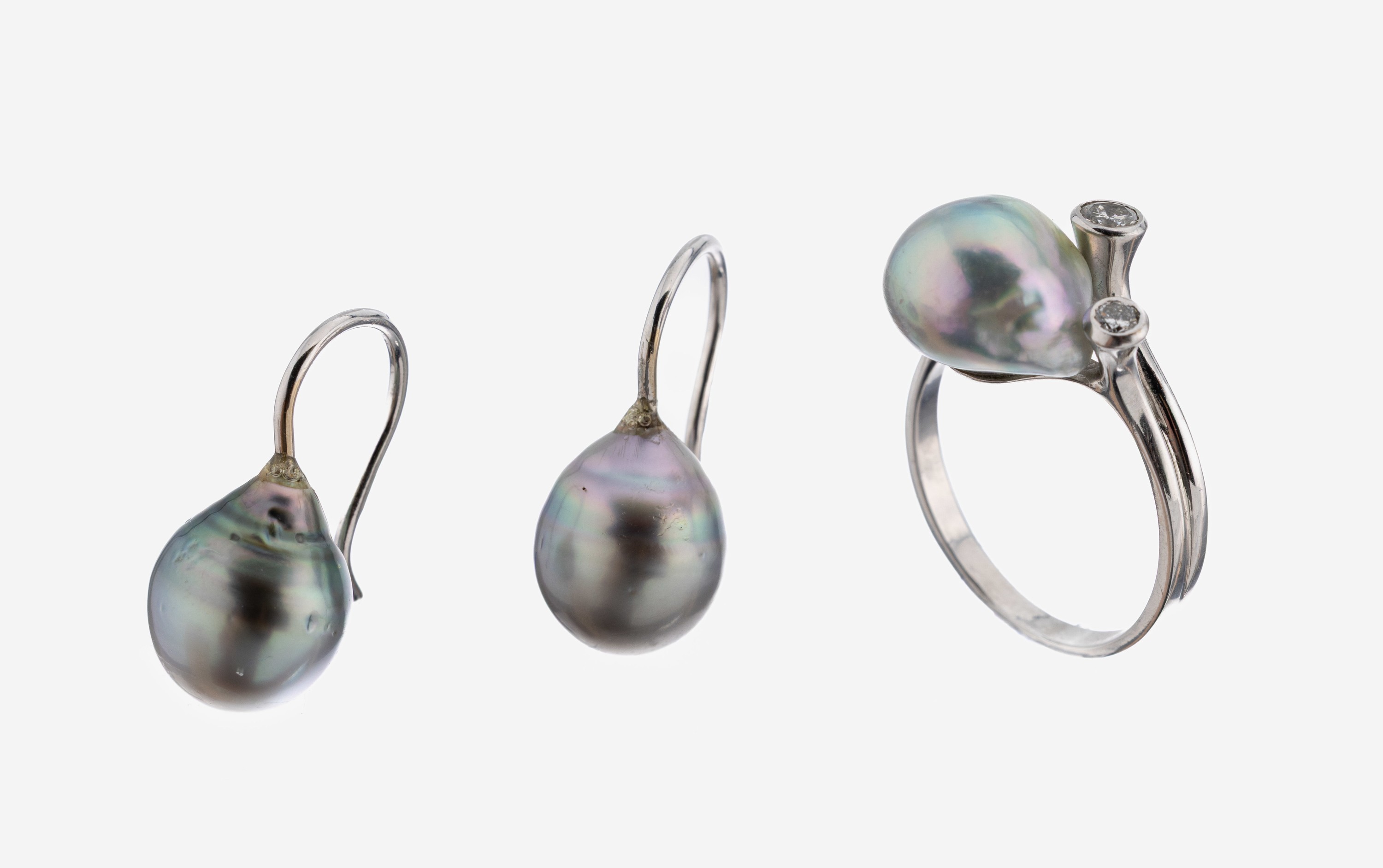 Image 27118535 - 14 kt Gold Tahitizuchtperl Diamant Set, WG 585/000, best. aus: Ring und Paar ...