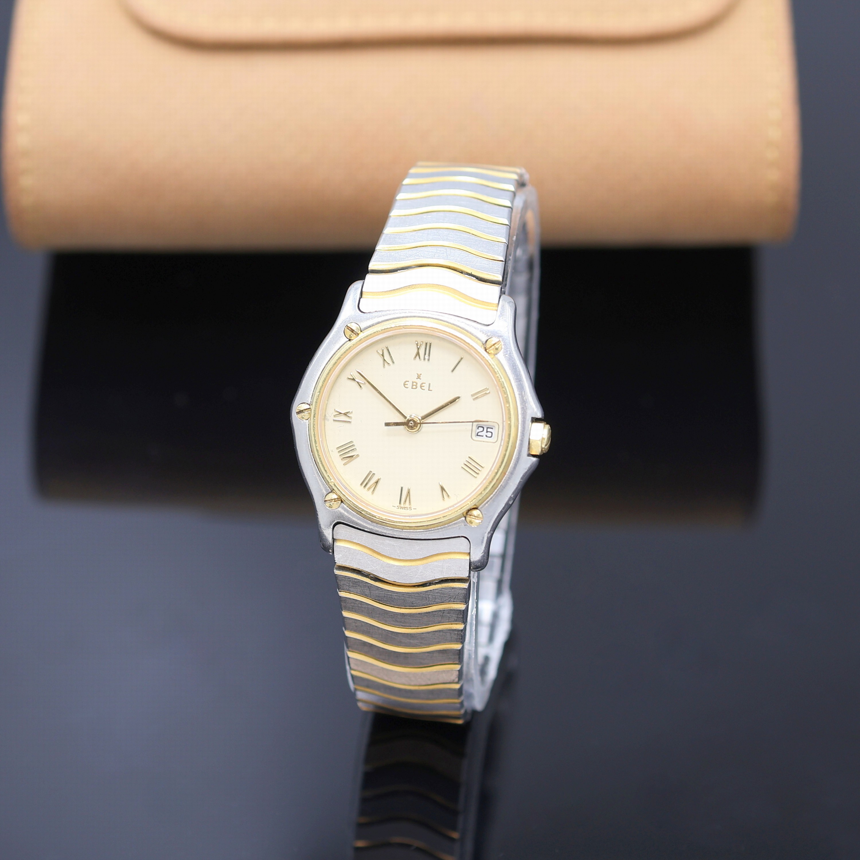 Image 27118554 - EBEL Damenarmbanduhr Classic Wave in Stahl/Gold Referenz 183908, Schweiz um 1993, quarz, ...