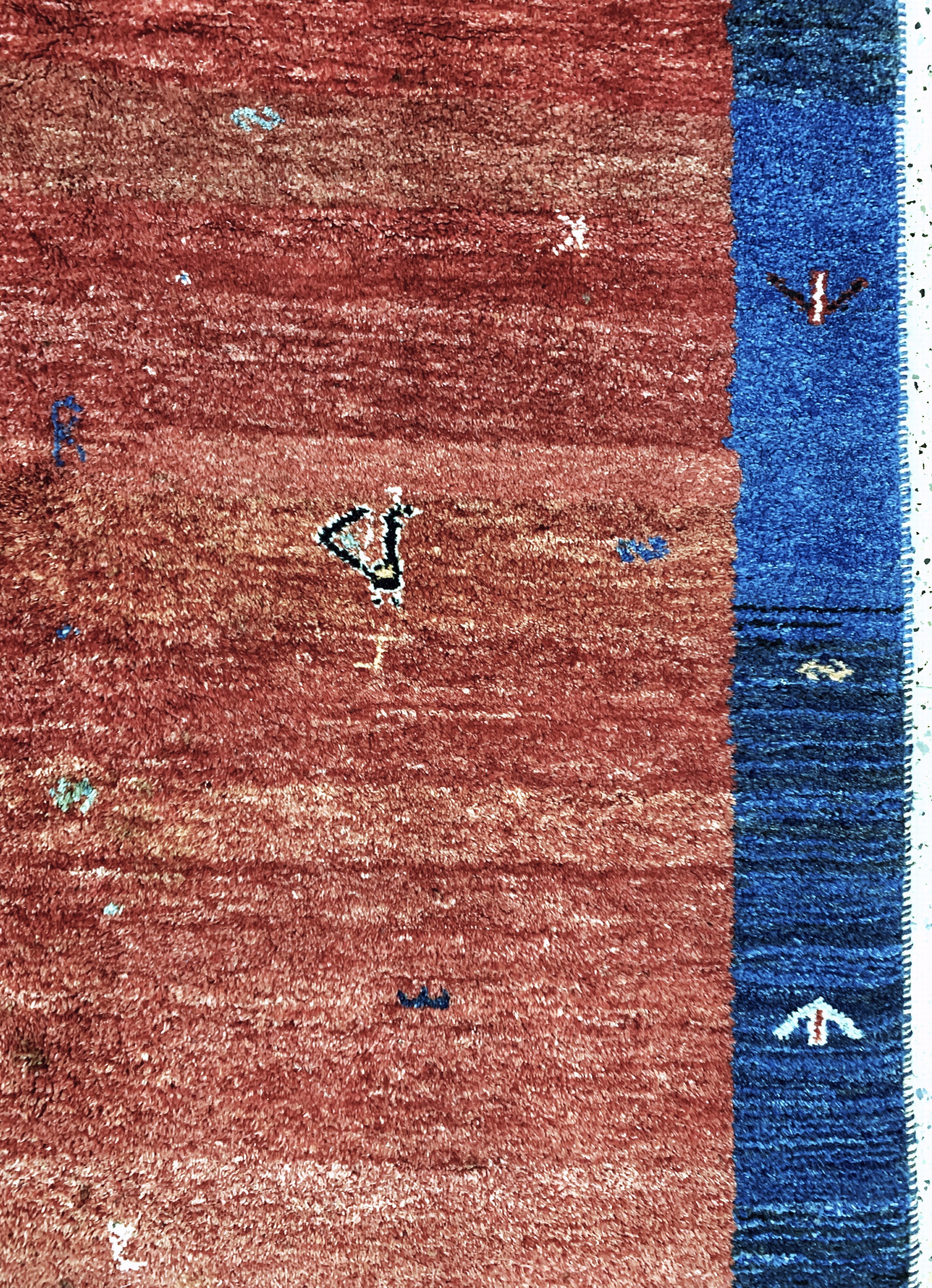 Detail e: Gabbeh, Persien, Ende 20.Jhd, Wolle auf Wolle, ca. 320 x 260 cm, EHZ: 2, (kleine Restaurierung)