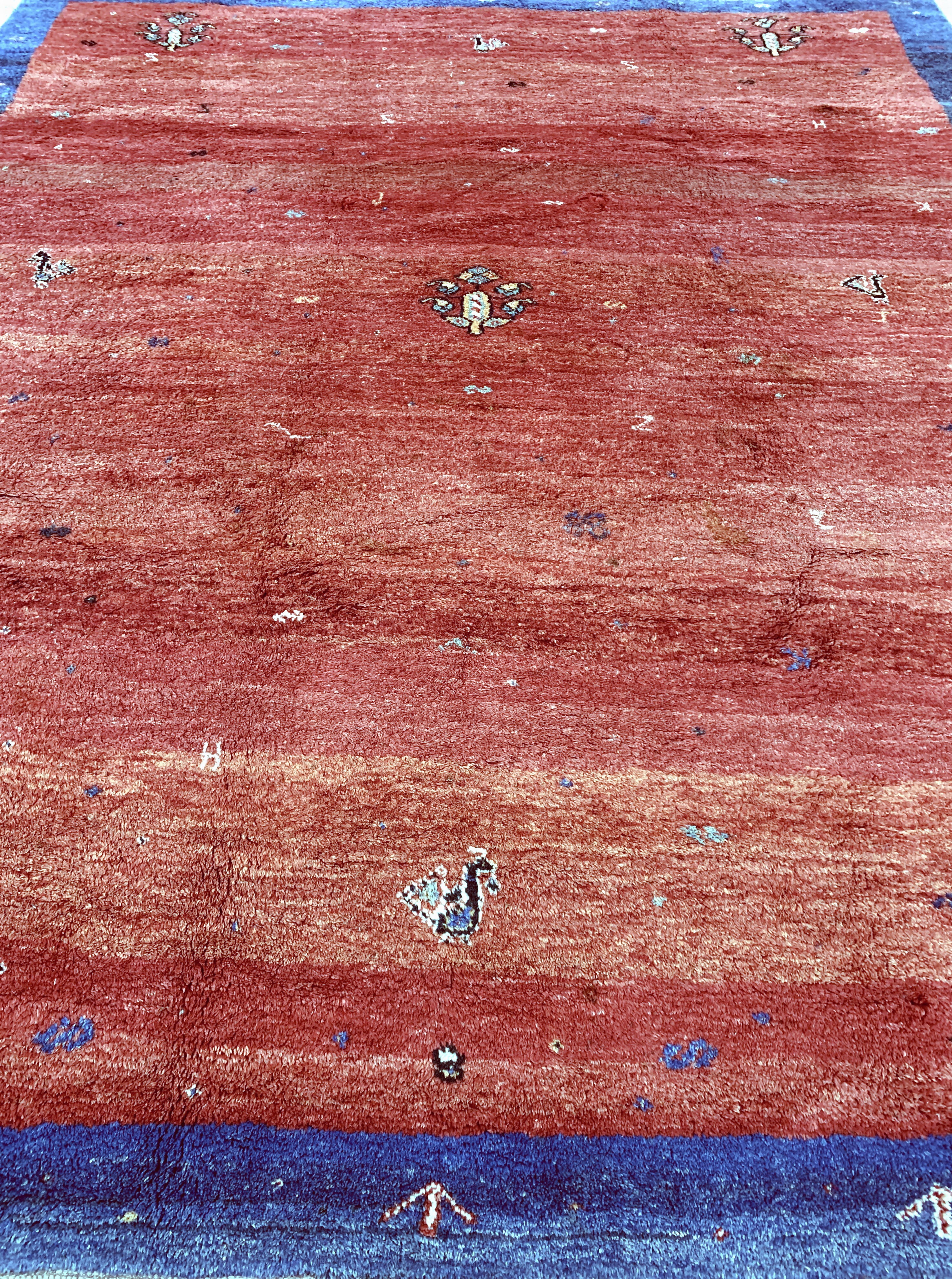 Detail i: Gabbeh, Persien, Ende 20.Jhd, Wolle auf Wolle, ca. 320 x 260 cm, EHZ: 2, (kleine Restaurierung)