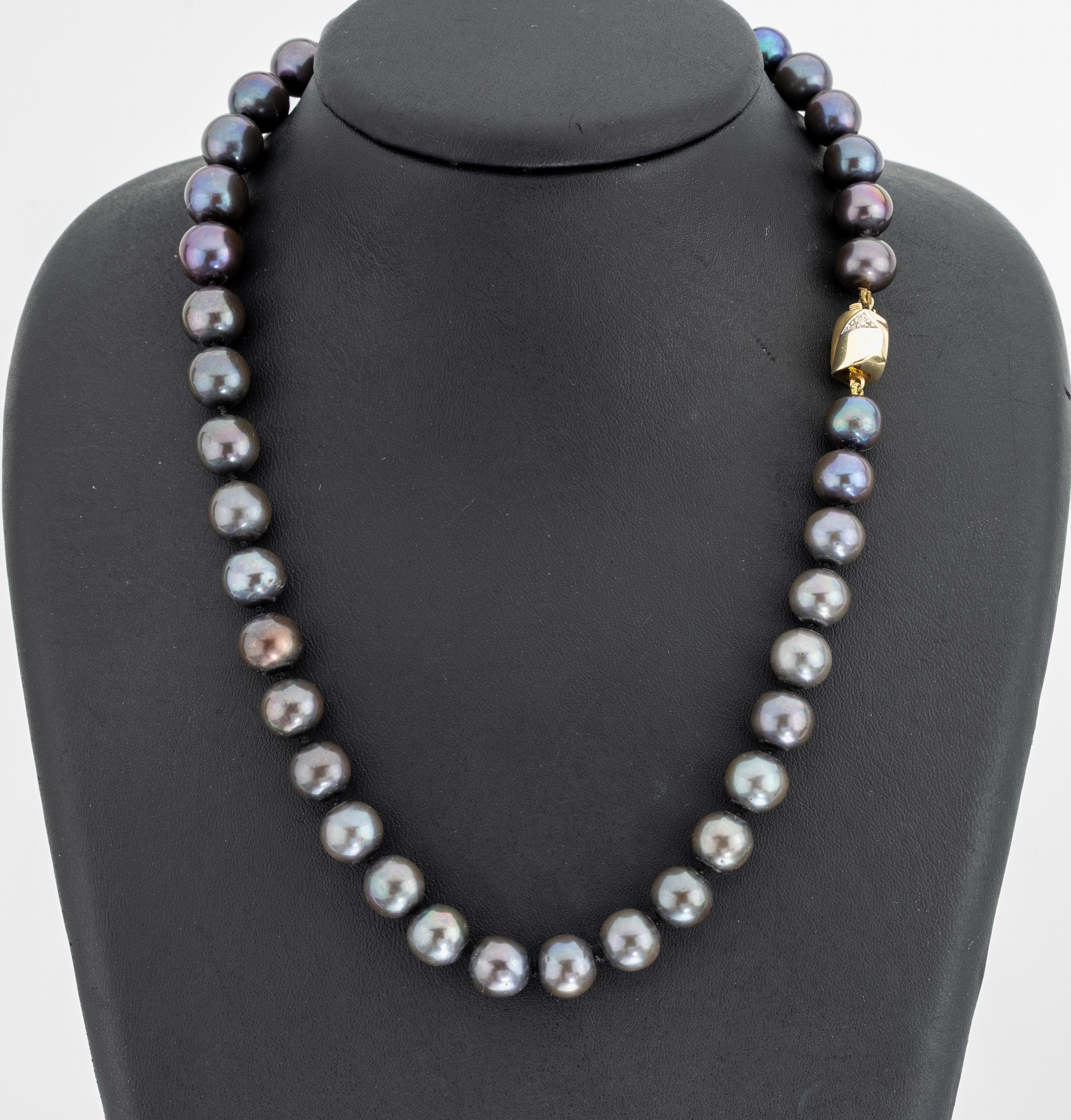 Image 27118599 - Perl-Collier mit 14 kt Gold Brillant-Schließe, GG 585/000, 41 l. barocke ...