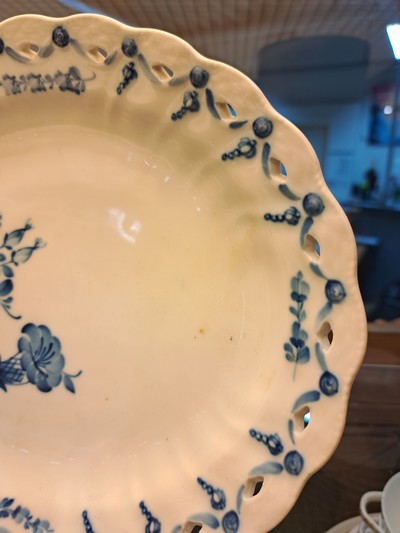 27118549k - Kaffeeservice für 6 Personen mit vielen Servierteilen, Royal Copenhagen, Blaue Blume, ...