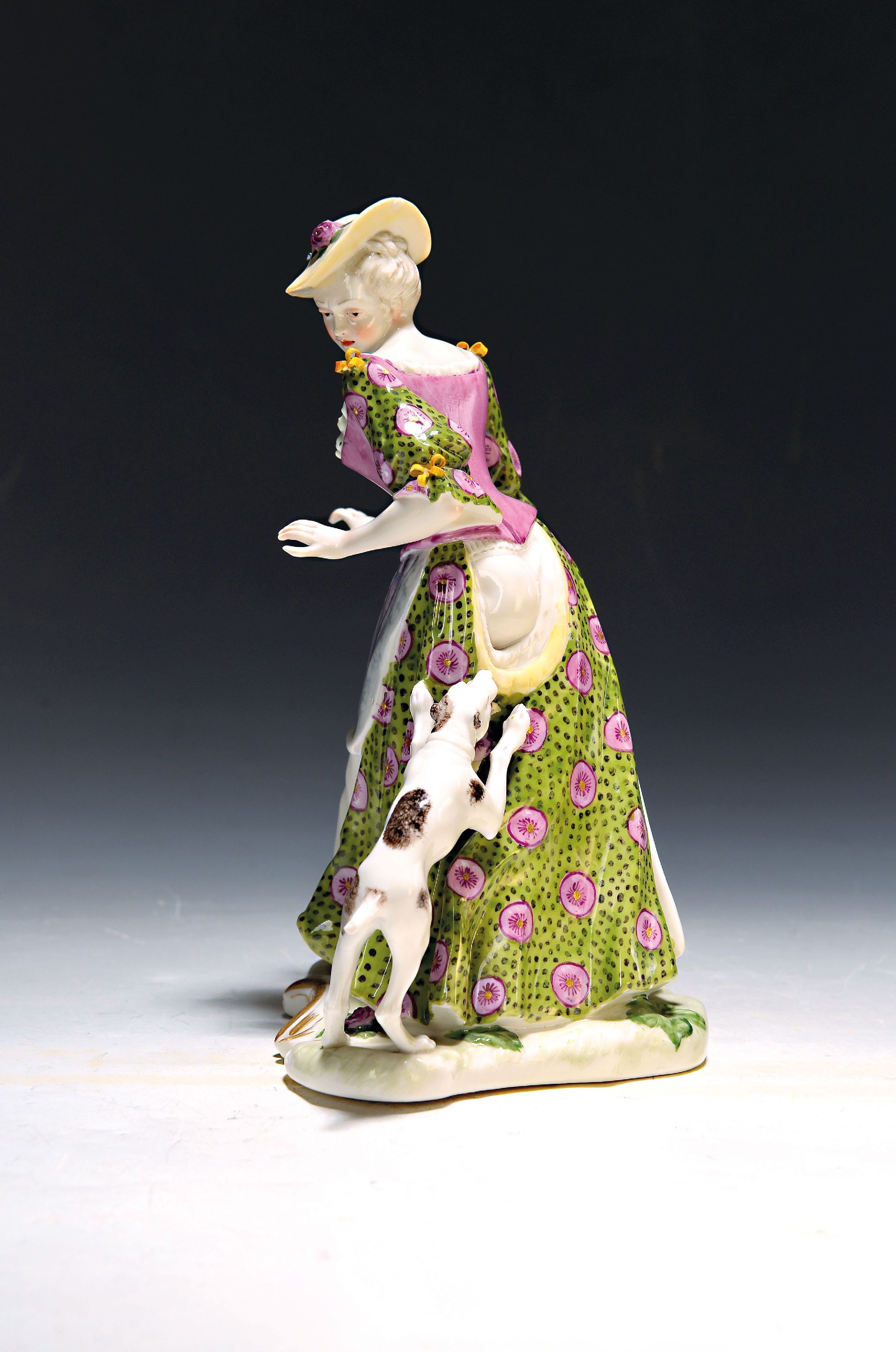 Image 27118615 - Porzellanfigur, ´Dame vom Hund angefallen´, Nymphenburg, Anfang 20. Jh., Entw. Franz ...