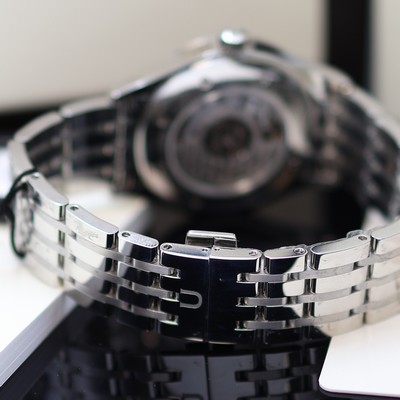 27118680b - UNION GLASHÜTTE Noramis Gangreserve ungetragene Armbanduhr Referenz D005.424.11.087.01, ...