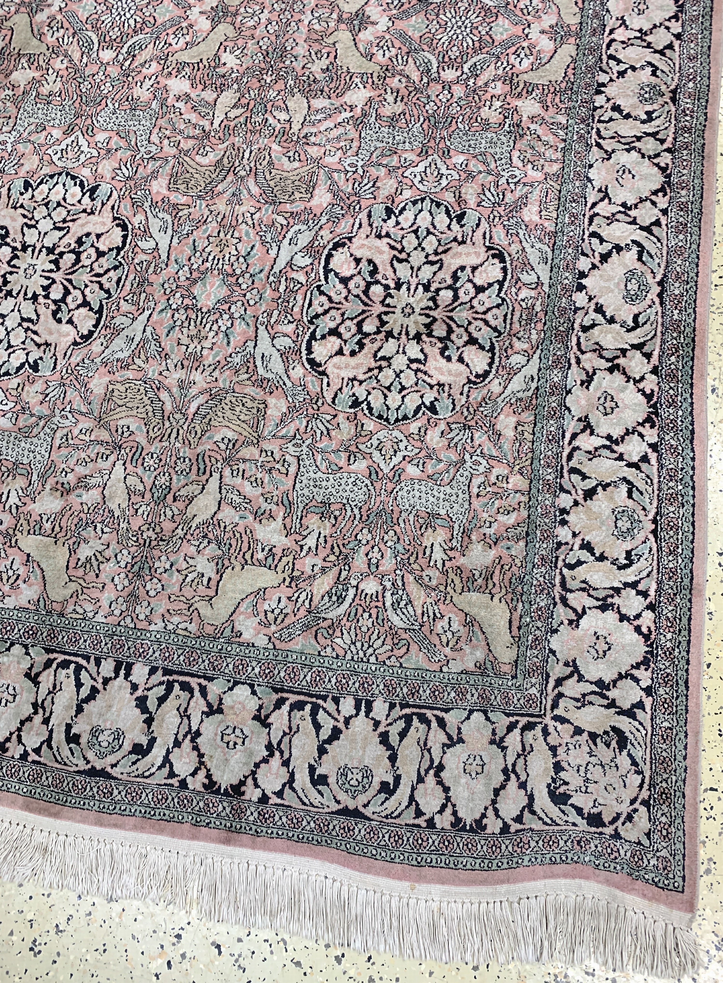 Detail a: Kaschmir, Indien, Ende 20.Jhd, merzerisierte Baumwolle, ca. 510 x 365 cm, Reinigungsbedürftig, EHZ: 2(verblasst)
