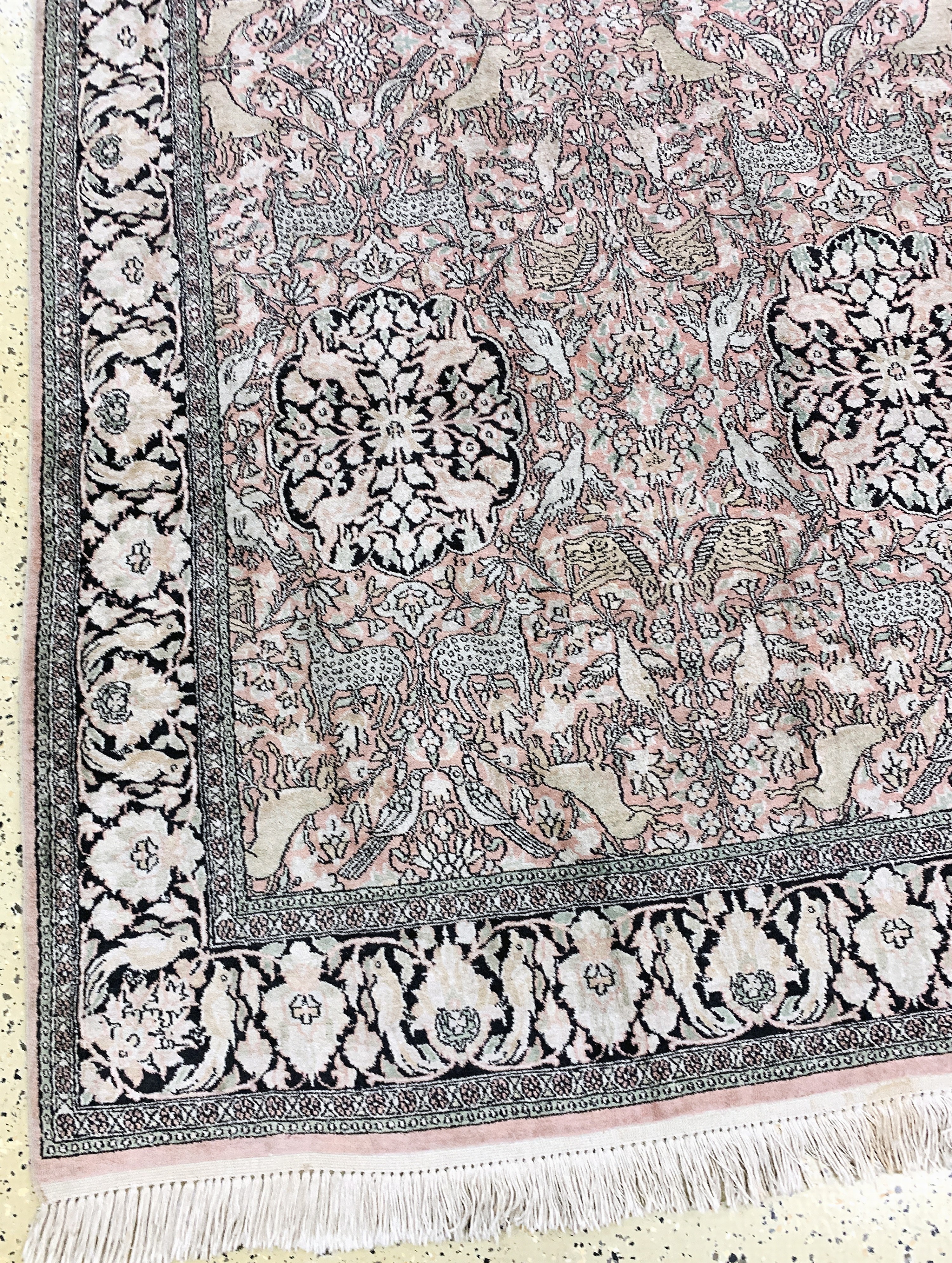 Detail c: Kaschmir, Indien, Ende 20.Jhd, merzerisierte Baumwolle, ca. 510 x 365 cm, Reinigungsbedürftig, EHZ: 2(verblasst)