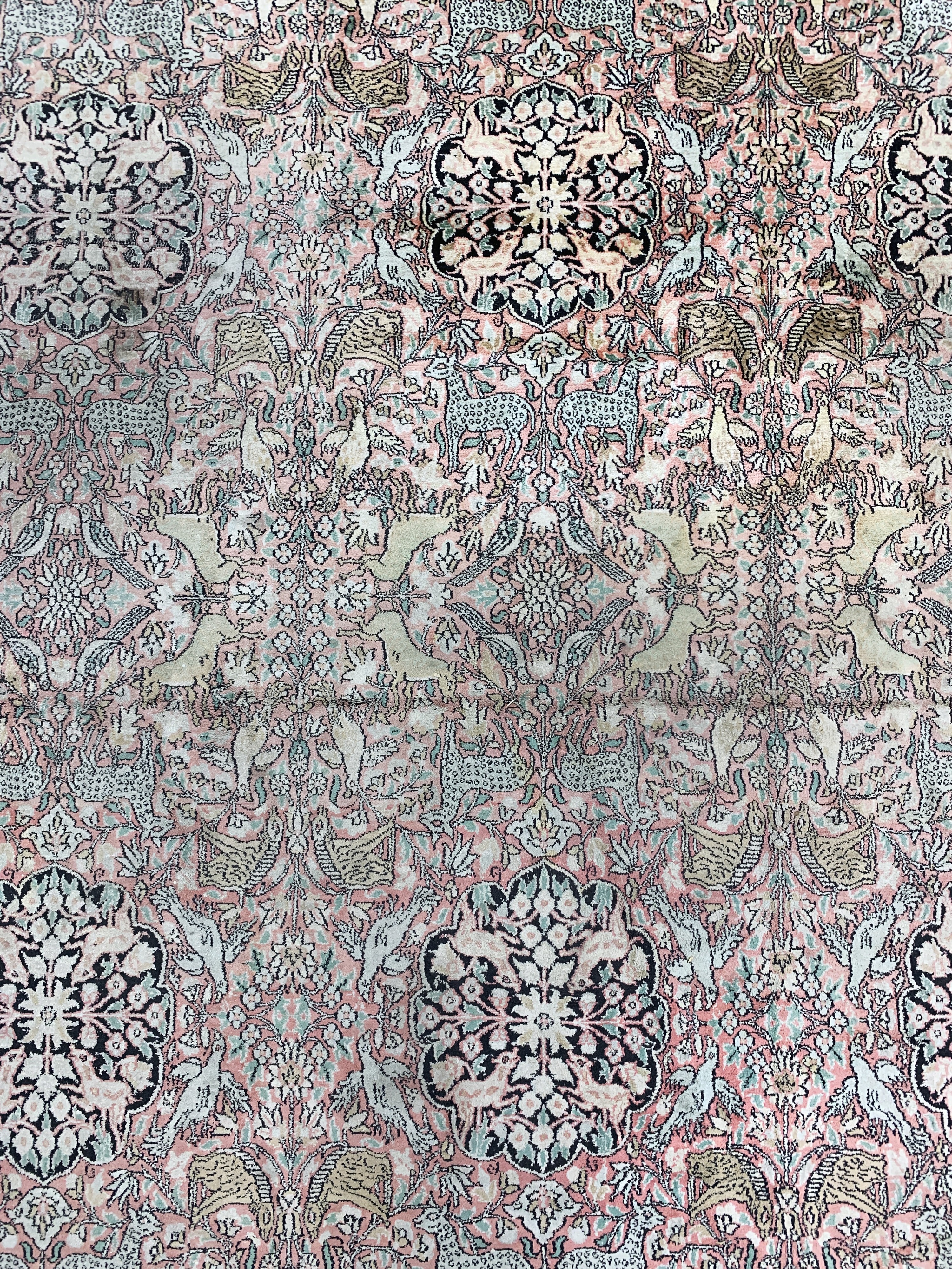 Detail e: Kaschmir, Indien, Ende 20.Jhd, merzerisierte Baumwolle, ca. 510 x 365 cm, Reinigungsbedürftig, EHZ: 2(verblasst)