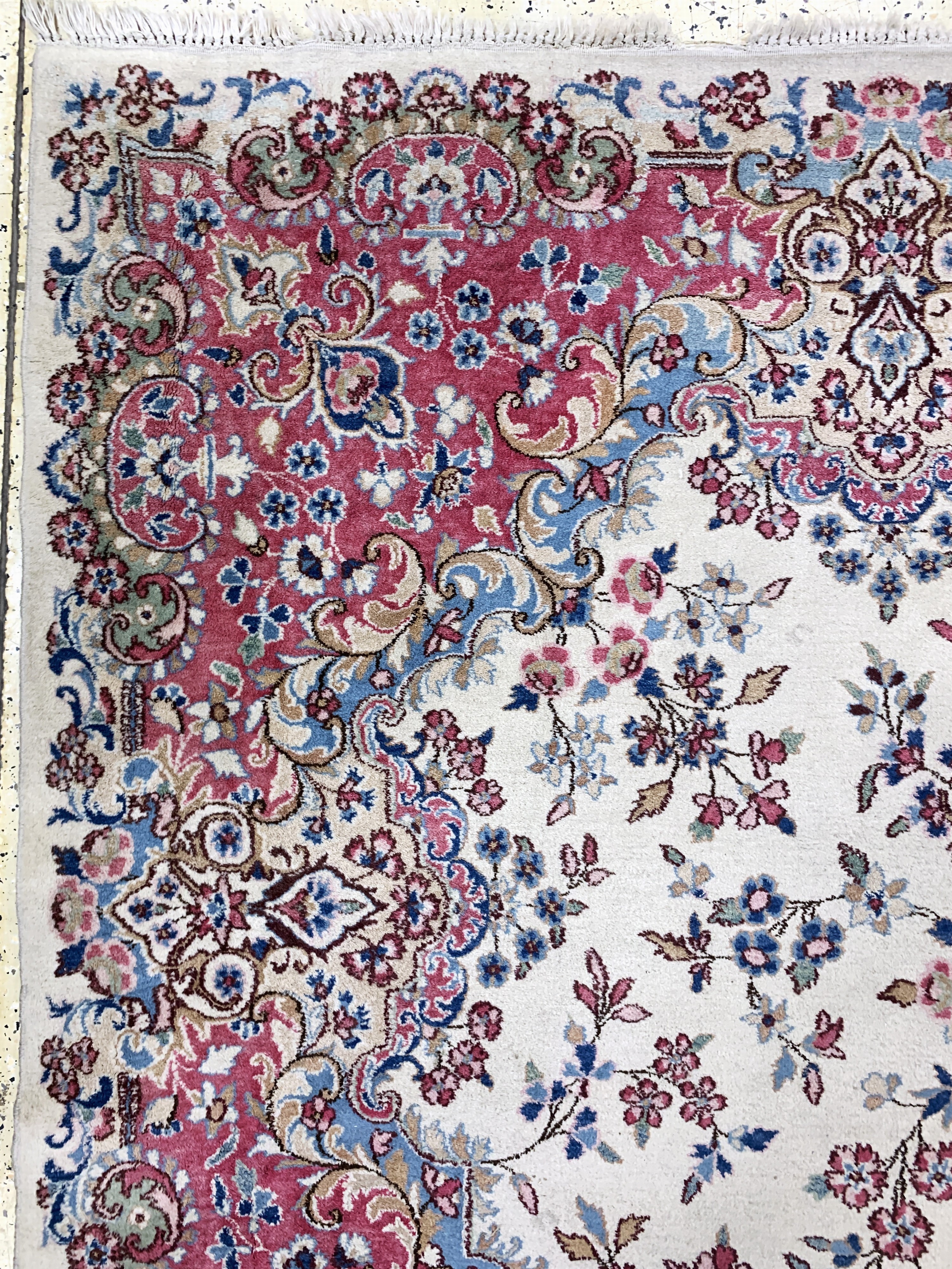 Detail f: Kerman, Persien, Mitte 20.Jhd, Wolle auf Baumwolle, ca. 370 x 266 cm, EHZ: 3