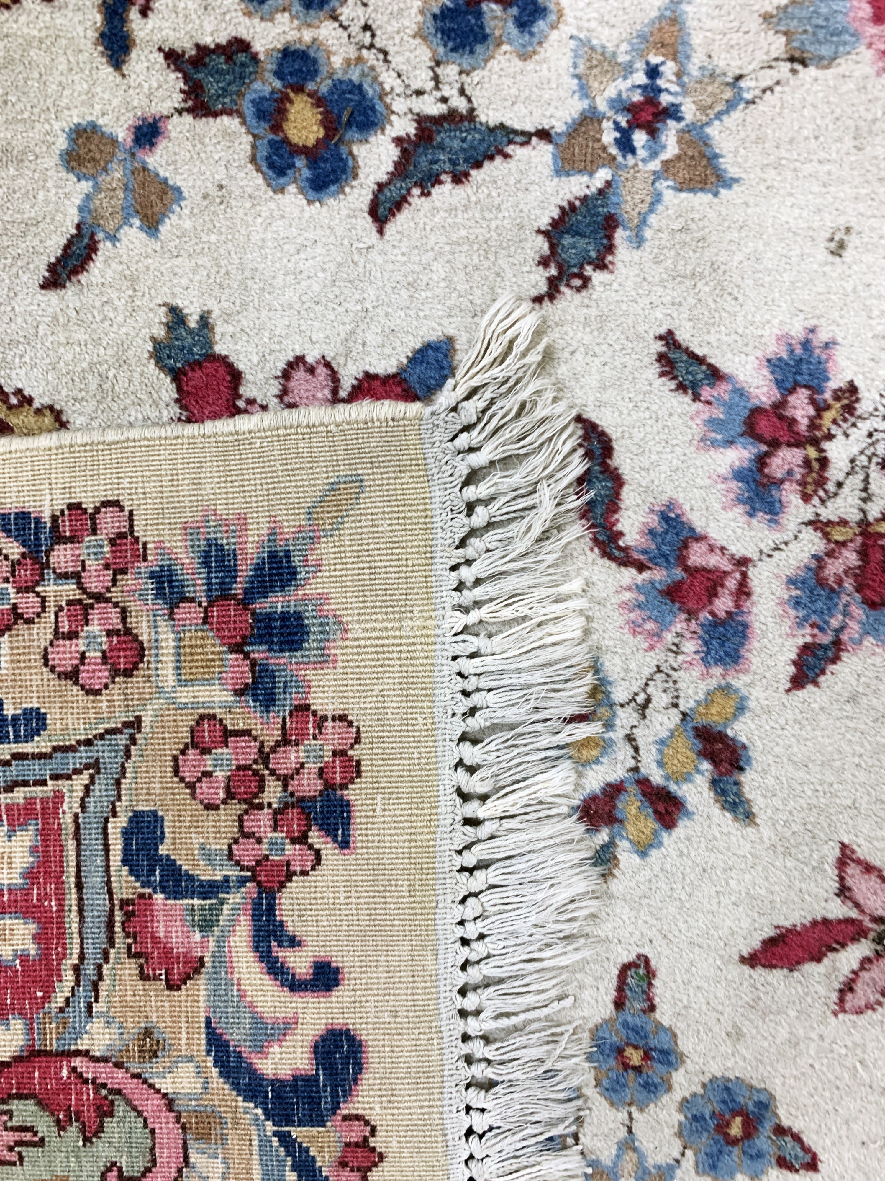 Detail j: Kerman, Persien, Mitte 20.Jhd, Wolle auf Baumwolle, ca. 370 x 266 cm, EHZ: 3