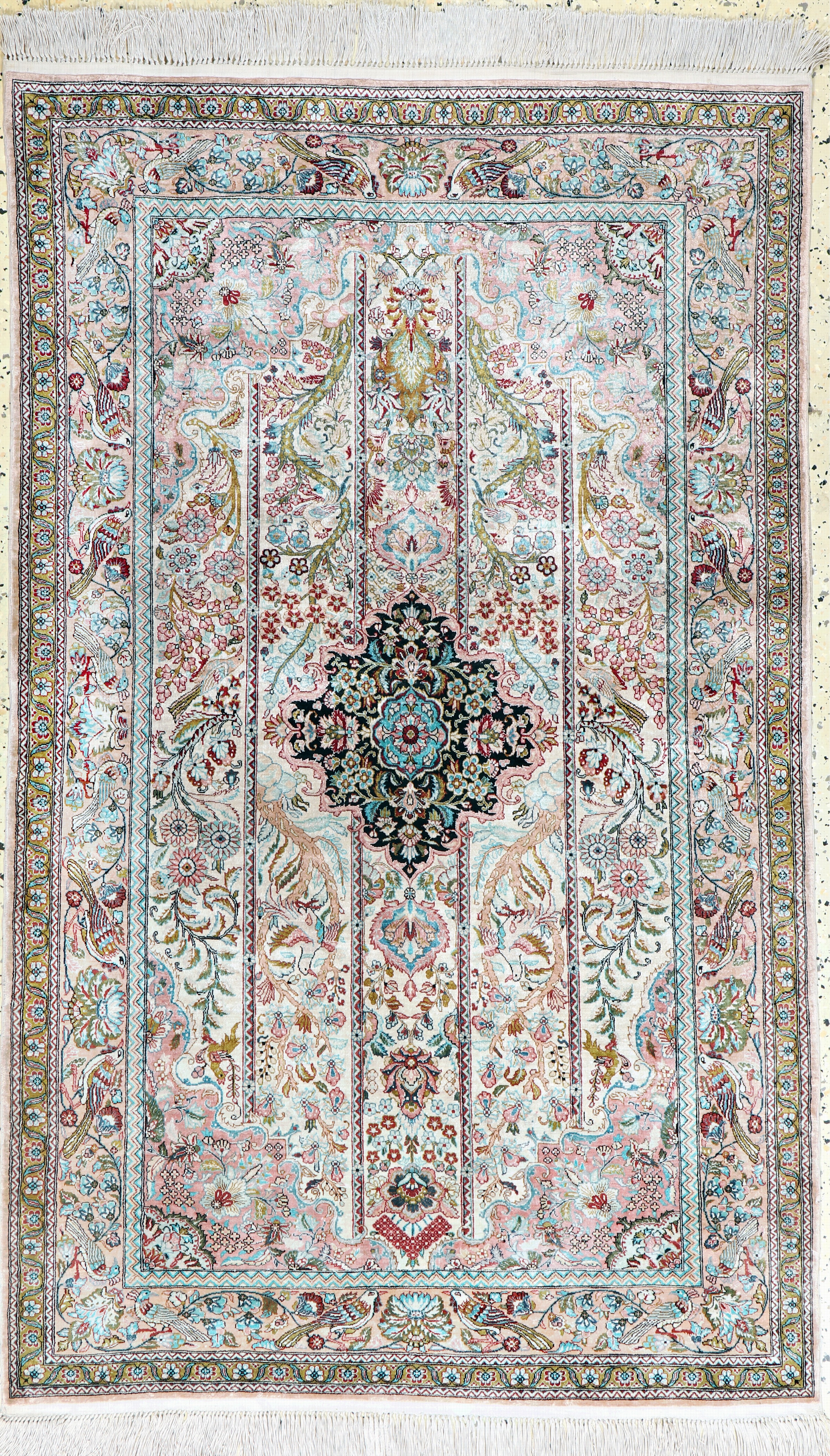 Image 27118873 - Hereke silk fine, China, late 20th century, pure natural silk, approx. 155 x 95 cm, ...