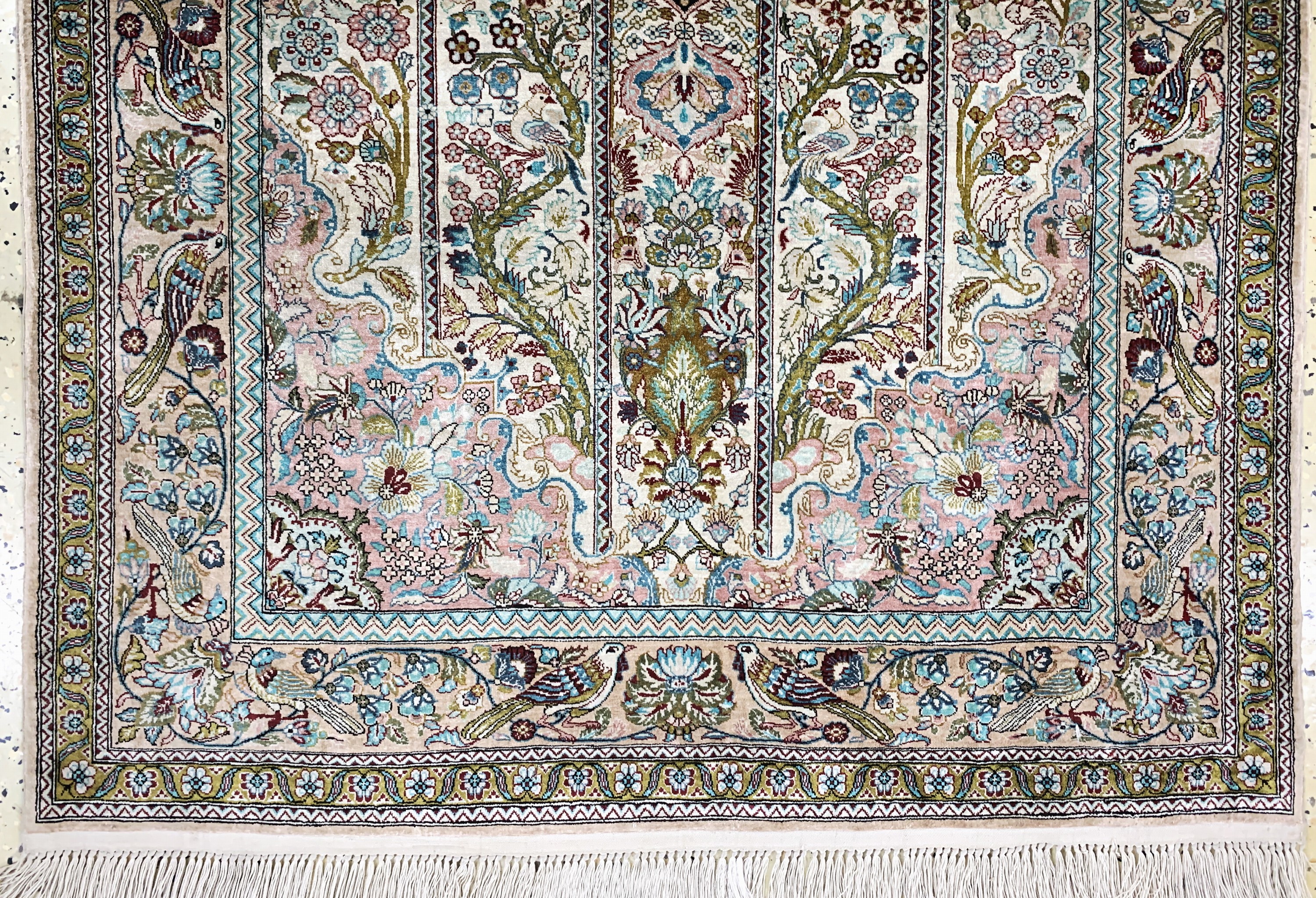 Detail c: Hereke Seide fein, China, Ende 20.Jhd, reine Naturseide, ca. 155 x 95 cm, ca. 1,0 Mio. Kn/qm, EHZ: 1-2