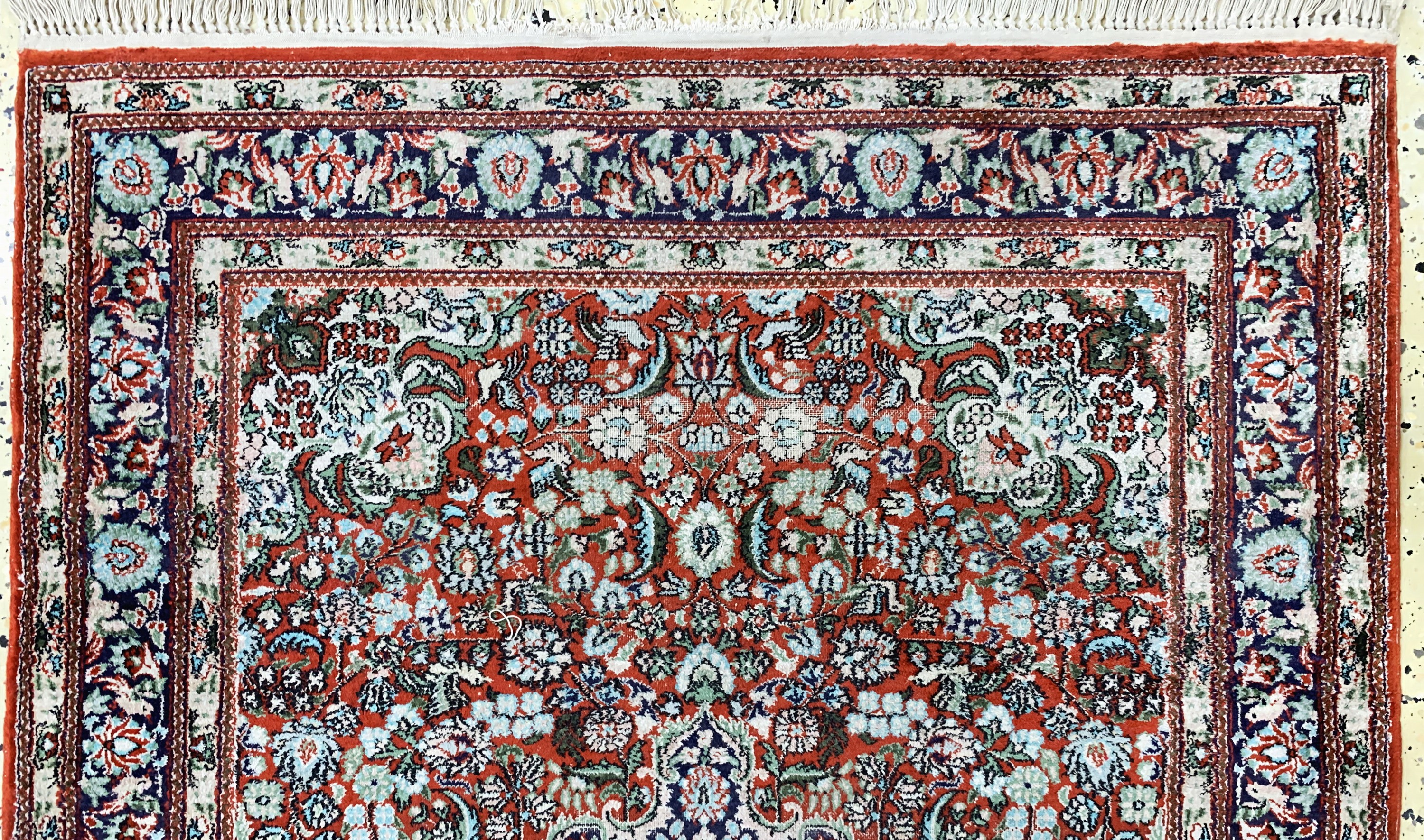 Detail a: Hereke Seide, China, Ende 20.Jhd, reine Naturseide, ca. 150 x 95 cm, EHZ: 2-3
