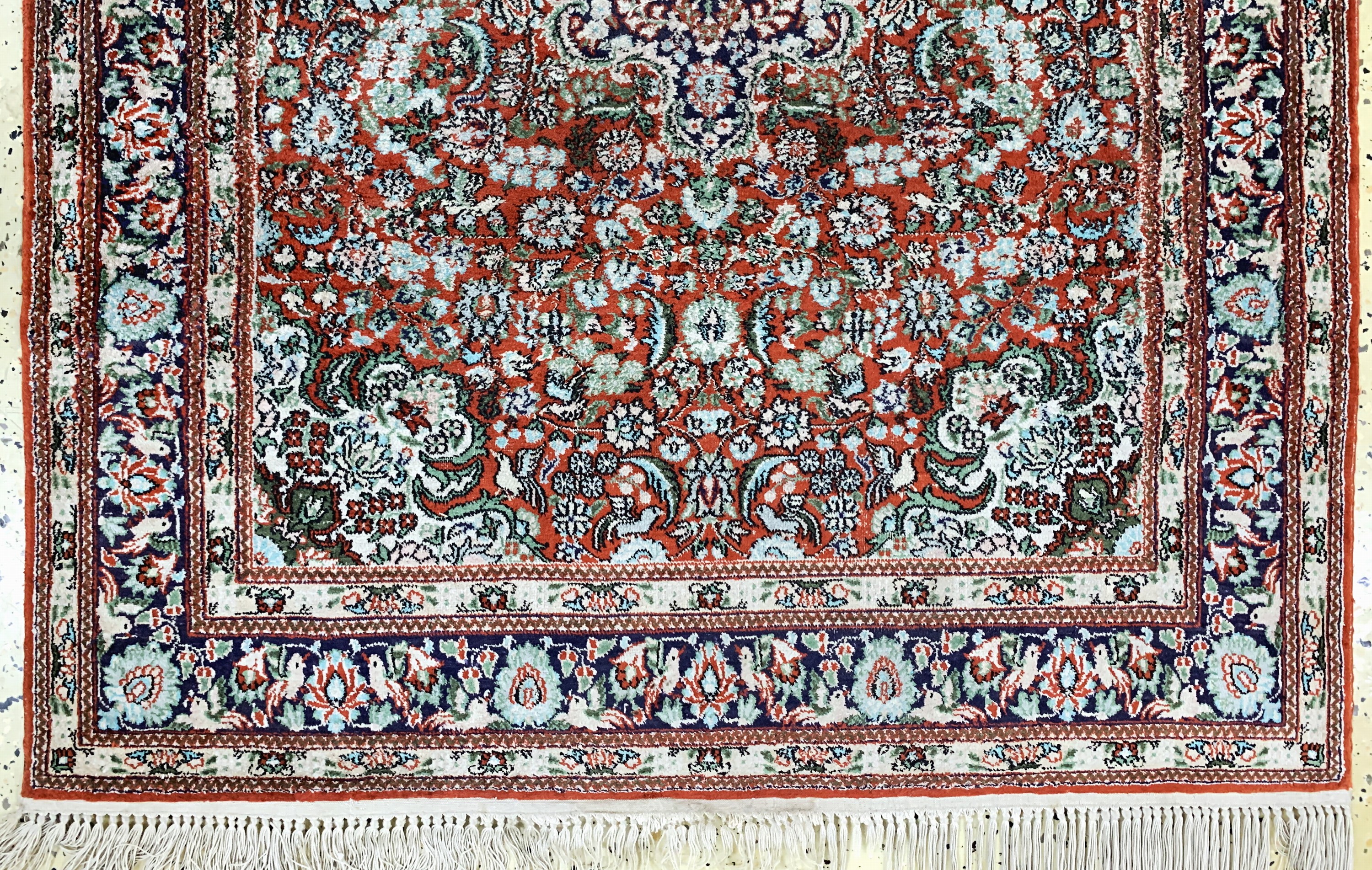 Detail c: Hereke Seide, China, Ende 20.Jhd, reine Naturseide, ca. 150 x 95 cm, EHZ: 2-3