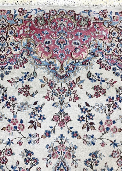 27118861g - Kerman, Persien, Mitte 20.Jhd, Wolle auf Baumwolle, ca. 370 x 266 cm, EHZ: 3 ...
