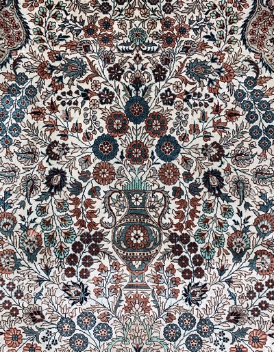 27118867c - Hereke Seide, China, Ende 20.Jhd, reine Naturseide, ca. 185 x 120 cm, EHZ: 2 ...