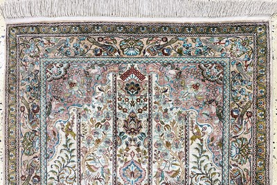 27118873a - Hereke silk fine, China, late 20th century, pure natural silk, approx. 155 x 95 cm, ...