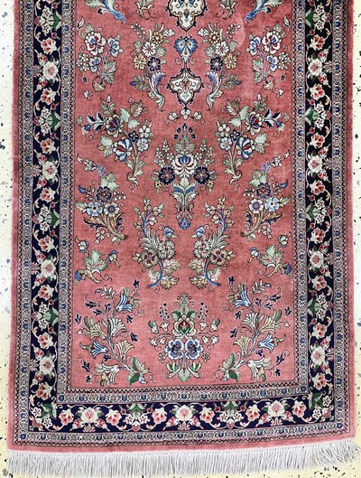 27118880c - Ghom Seide fein, Persien, Ende 20.Jhd, reine Naturseide, ca. 202 x 65 cm, ca. 1,0 Mio. ...