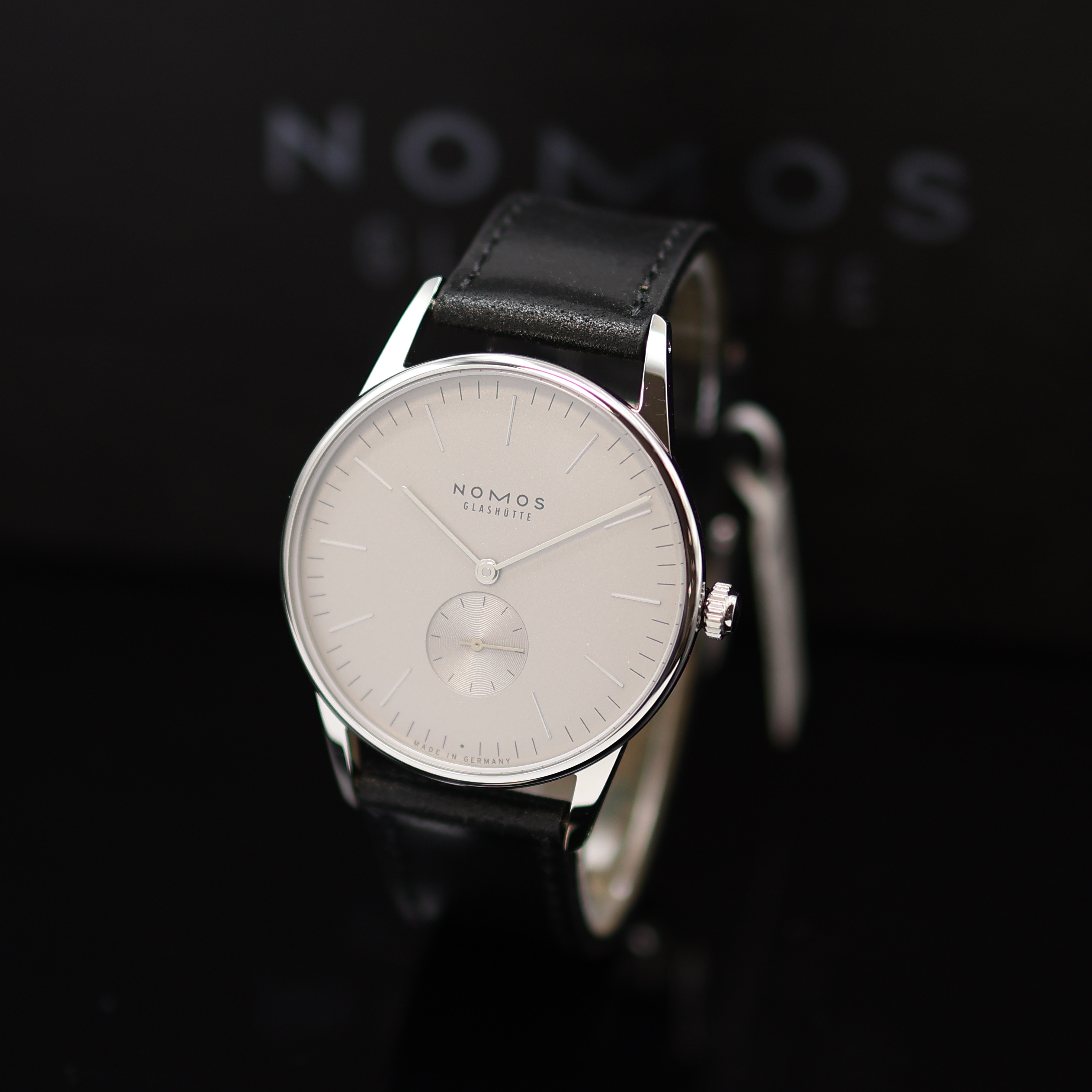 Image 27119006 - NOMOS Orion 38 ungetragene Armbanduhr Referenz 383, Handaufzug, beids. vergl. Geh. inkl. ...