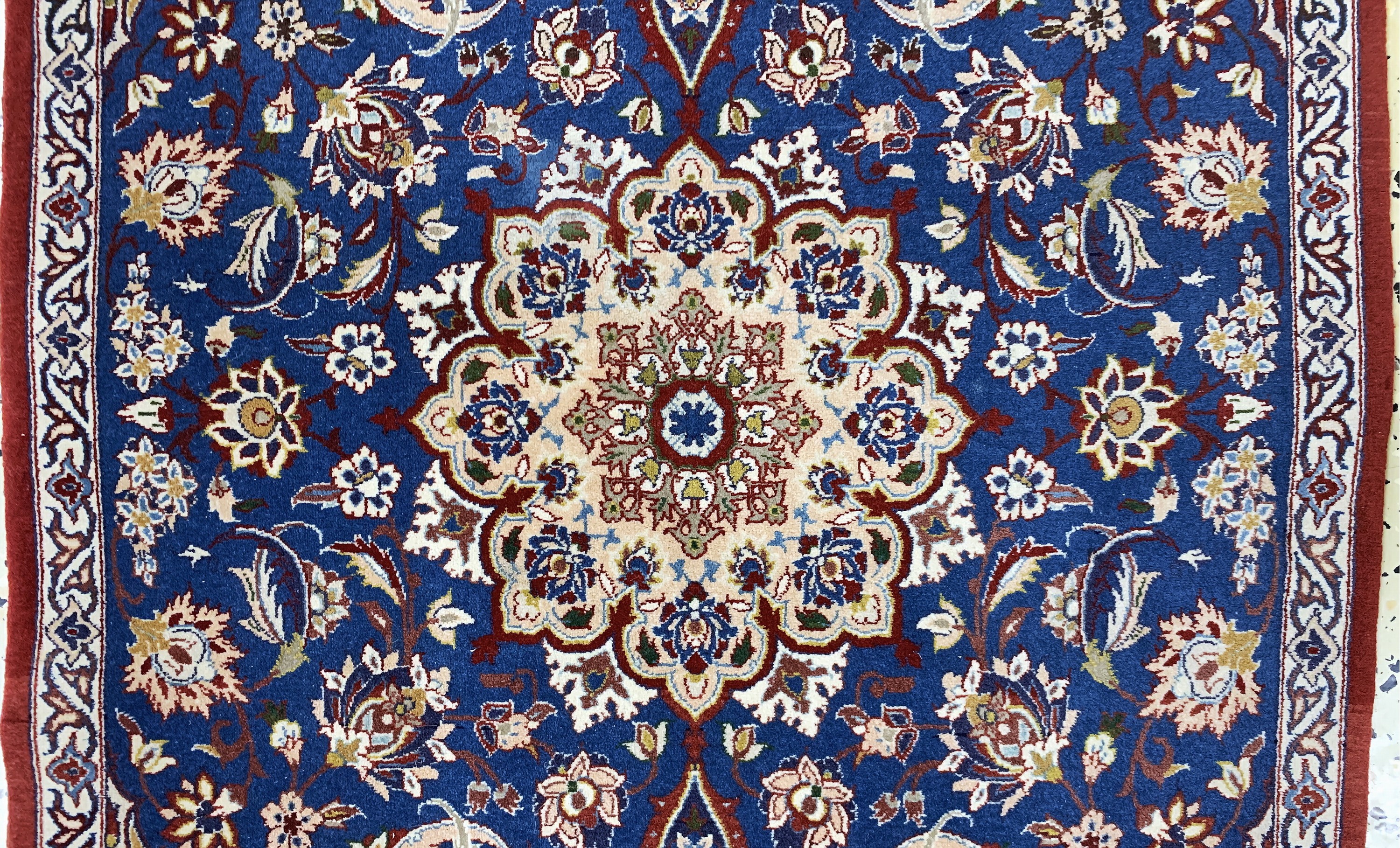 Detail b: Esfahan fein, Persien, Mitte 20.Jhd, Korkwolle mit und auf Seide, ca. 106 x 65 cm, ca. 1,0 Mio. Kn/qm, EHZ: 2