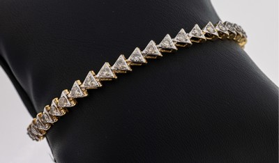 Image 14 kt gold brilliant-bracelet , YG/WG 585/000, triangle links, 38 brilliants total ...