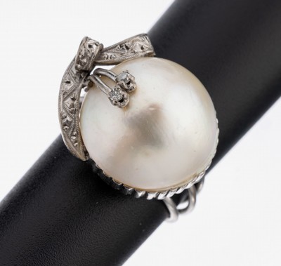 Image 14 kt gold mabepearl-diamond-ring , WG 585/000 tested, abstract design, large mabepearl, ...