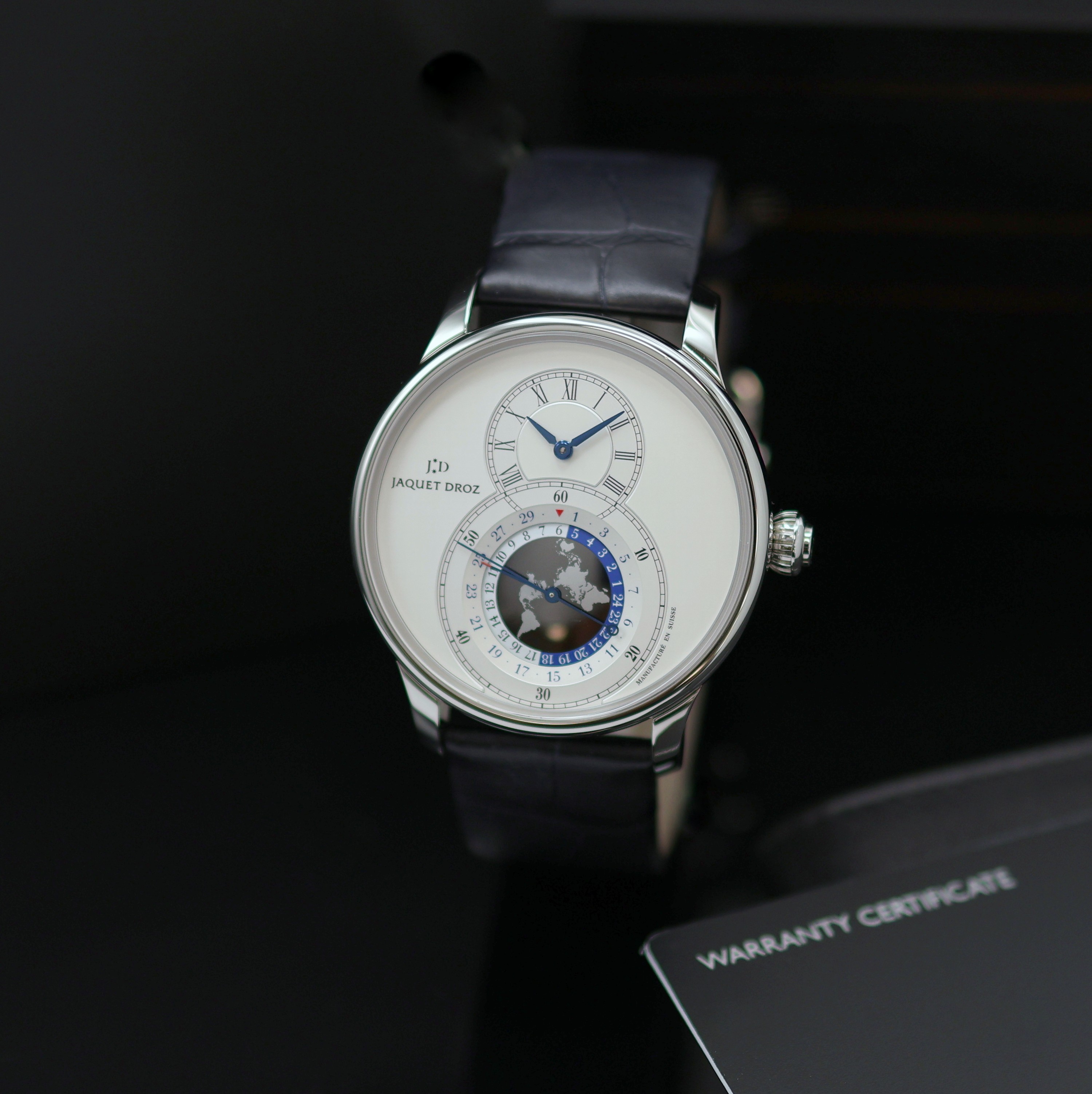 Image 27119417 - JAQUET DROZ ungetragene Herrenarmbanduhr Grande Seconde Dual Time Referenz J016030241, ...