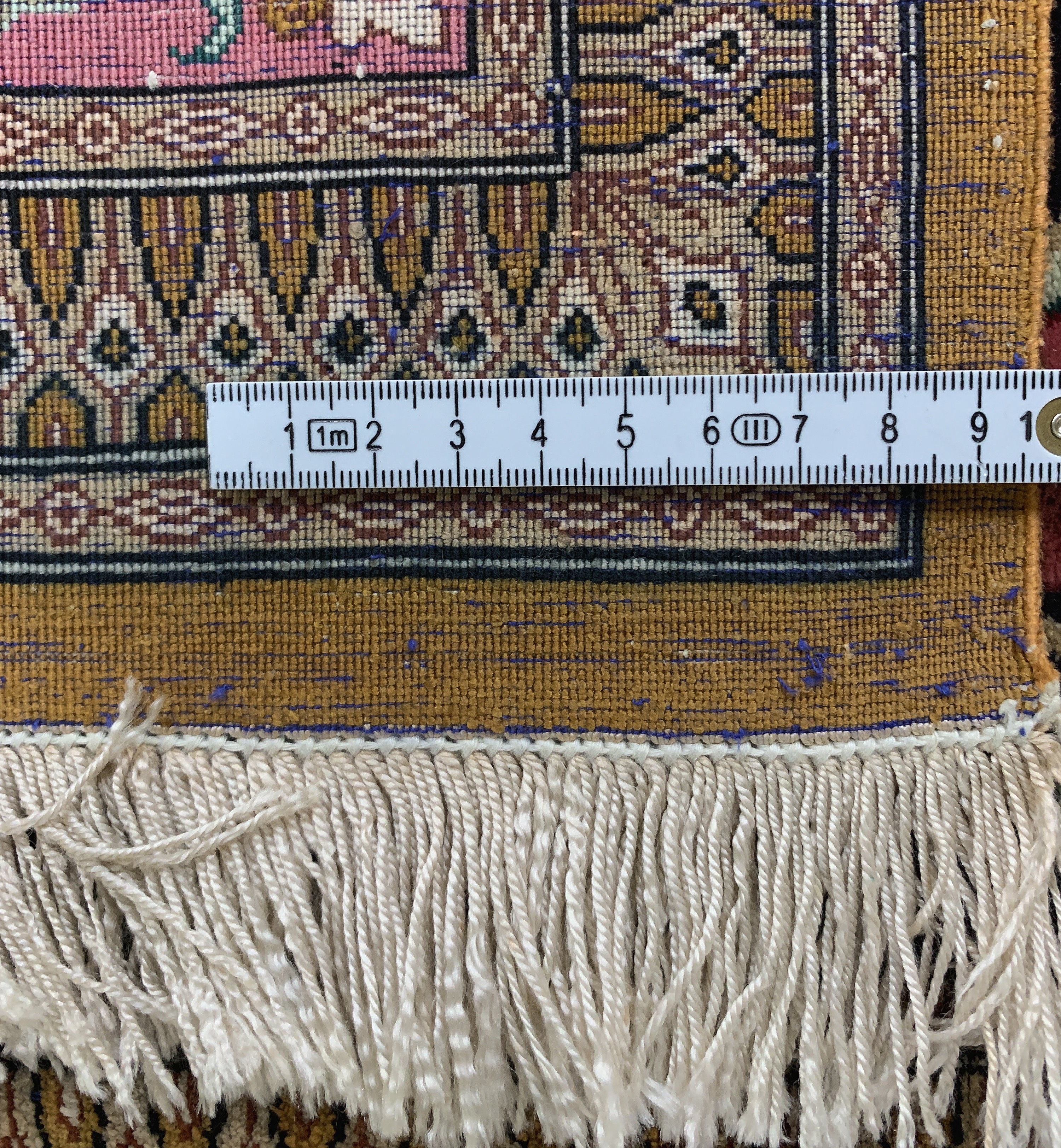 Detail f: Ghom Seide fein, Persien, Ende 20.Jhd, reine Naturseide, ca. 210 x 138 cm, verfärbt, EHZ: 2