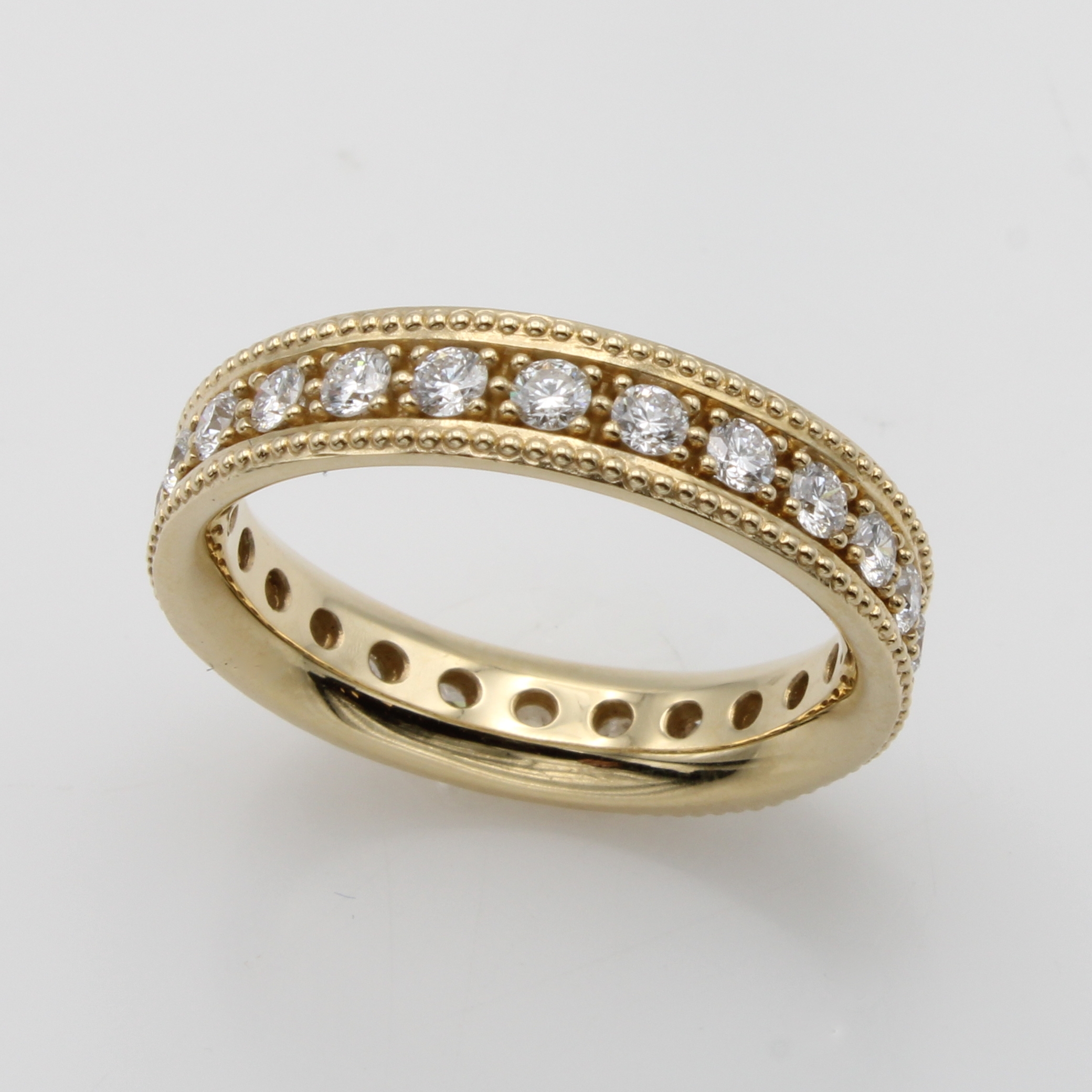 Image 27119485 - Ring mit Brillanten, GG 585/000, Schiene rundum bes. m. Brill. zus. ca. 1 ct Weiß/si, ...