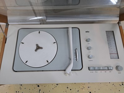 27119578c - Audioanlage SK 61, sog. Schneewittchensarg, Braun, 1961-64, Entwurf Hans Gugelot und ...