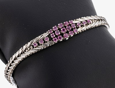 Image 18 kt gold ruby-bracelet , WG 750/000, 21 round bevelled rubies total approx. 0.50 ct, ...