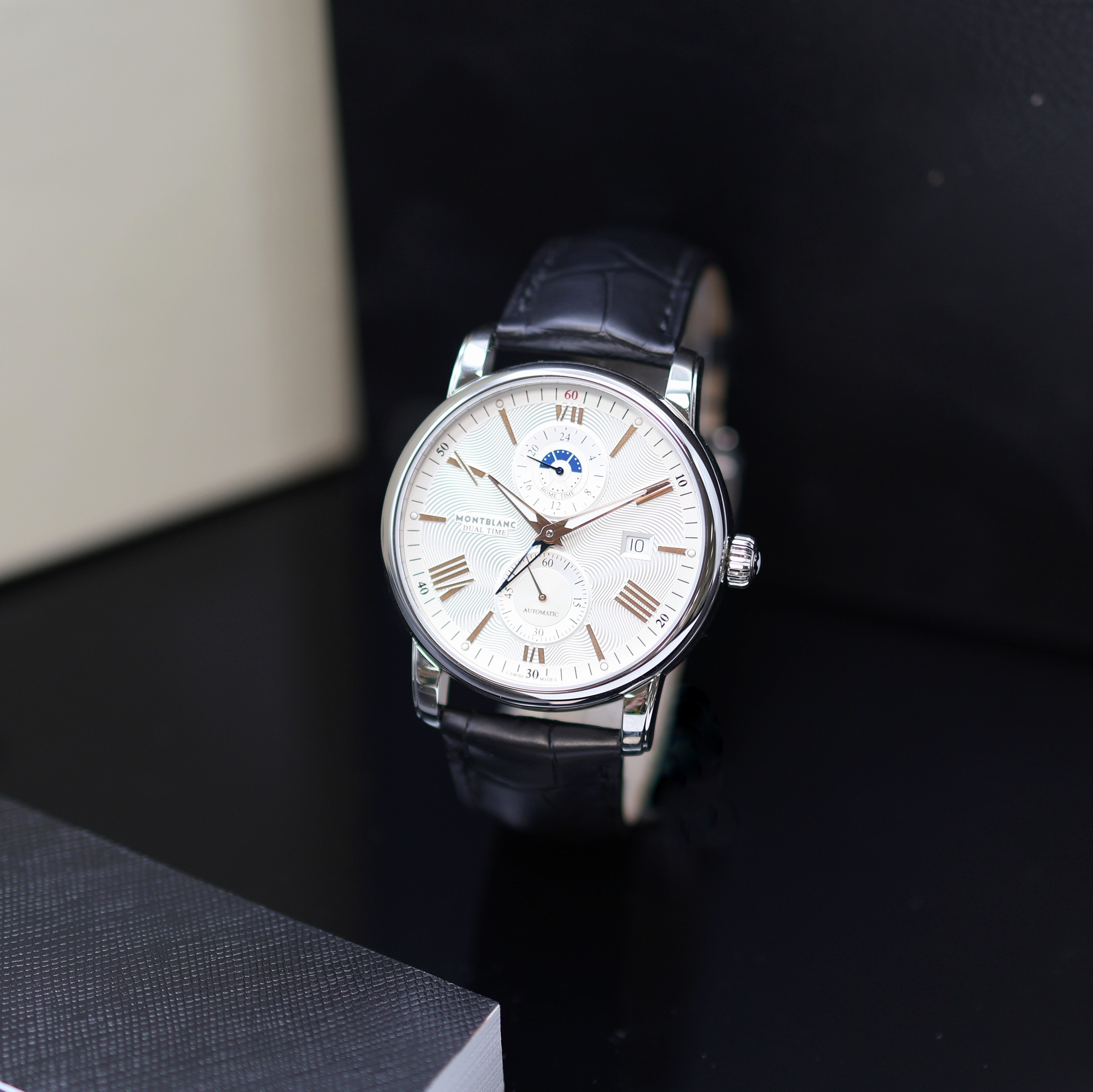 Image 27119605 - MONTBLANC 4810 Dual Time ungetragene Herrenarmbanduhr Referenz M114857, Automatik, ...