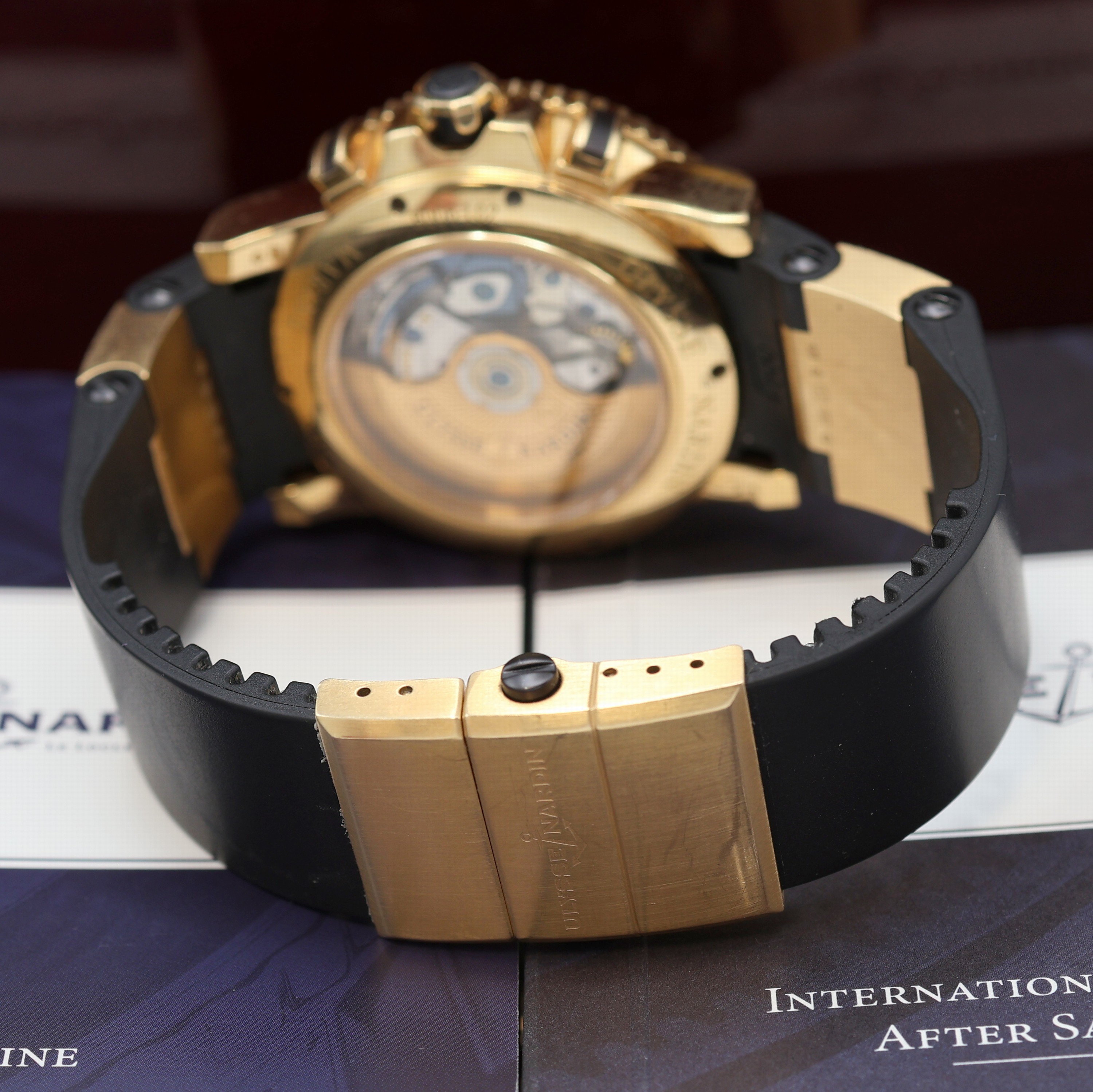 Detail c: ULYSSE NARDIN Maxi Marine Armbandchronograph in GG 750/000 Referenz 8006-102, Schweiz um 2010, Automatik, massives Geh. beids. vergl. inkl. ...