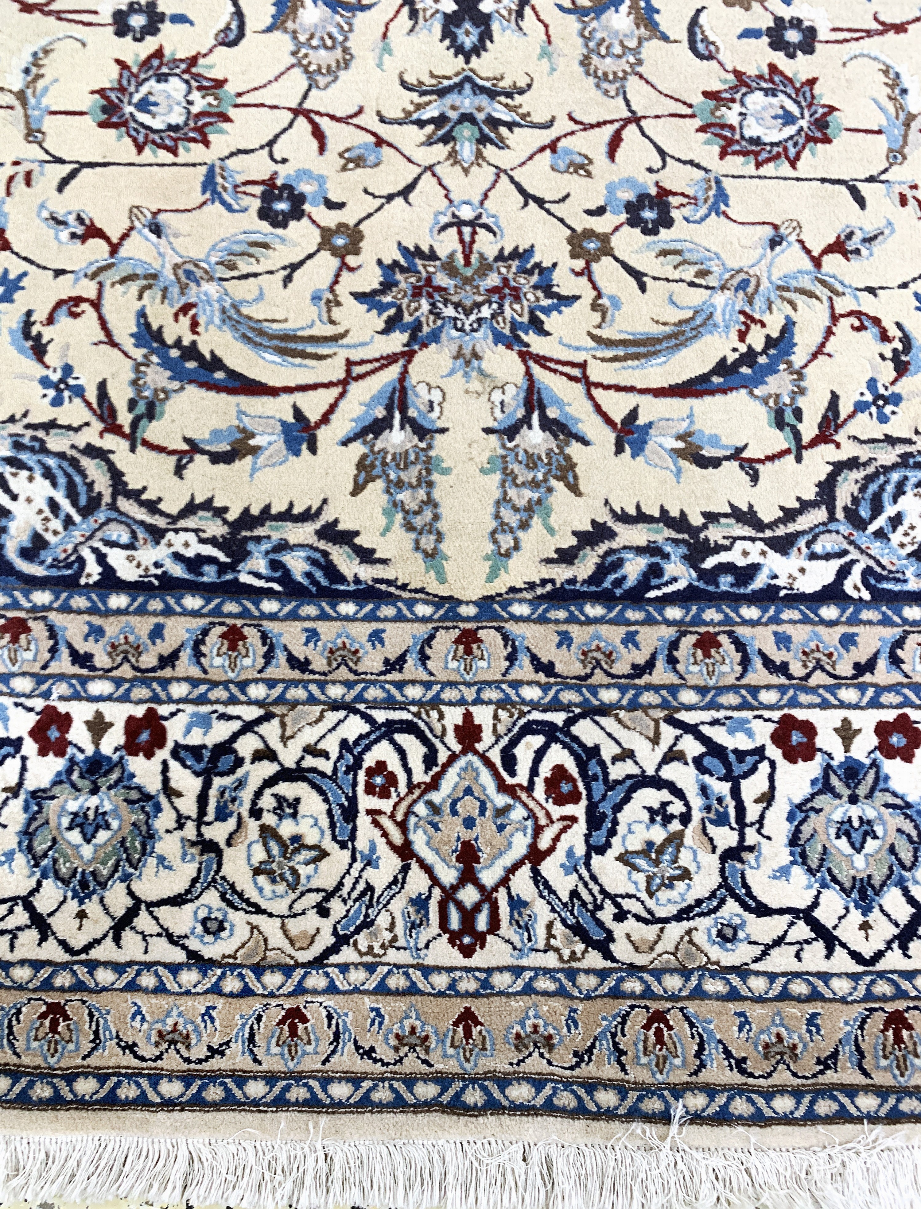 Detail g: Nain fein(9 La), Persien, Mitte 20.Jhd, Korkwolle mit Seide, ca. 316 x 203 cm, ca. 500.000 Kn/qm, EHZ: 2