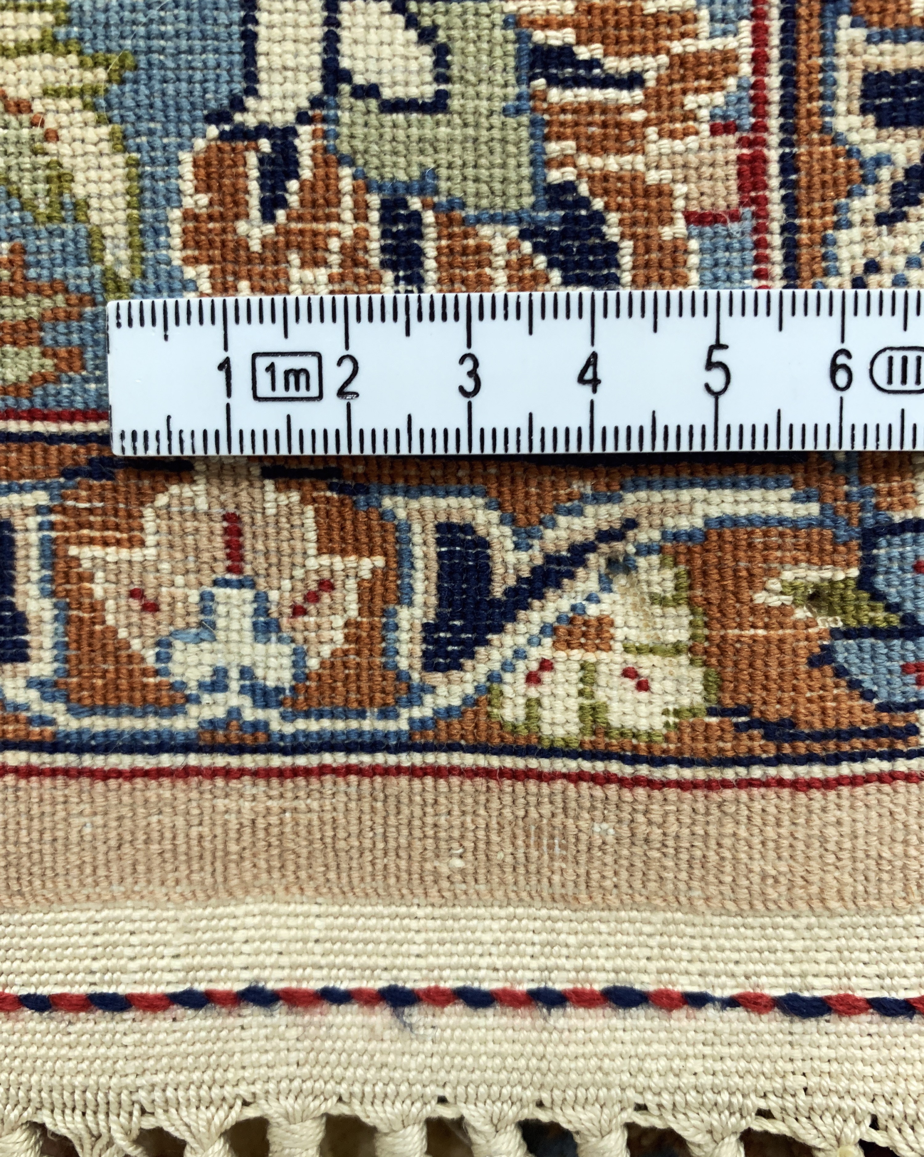 Detail h: Esfahan fein, Persien, Mitte 20.Jhd, Korkwolle mit und auf Seide, ca. 270 x 155 cm,ca. 1,0 Mio. Kn/qm, EHZ: 2