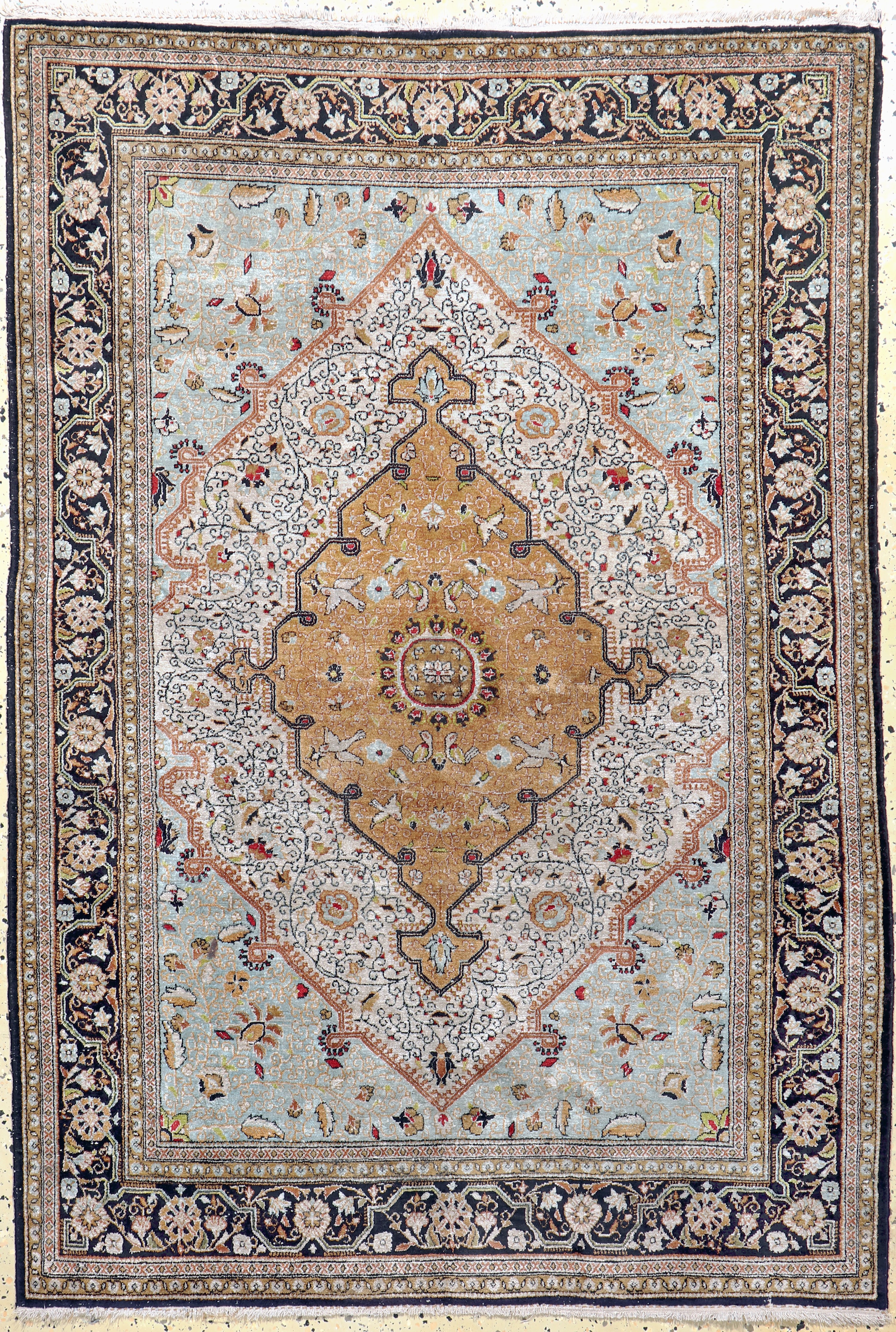 Image 27119661 - Ghom Seide, Persien, Mitte 20.Jhd, reine Naturseide, ca. 163 x 110 cm, EHZ: 2 ...
