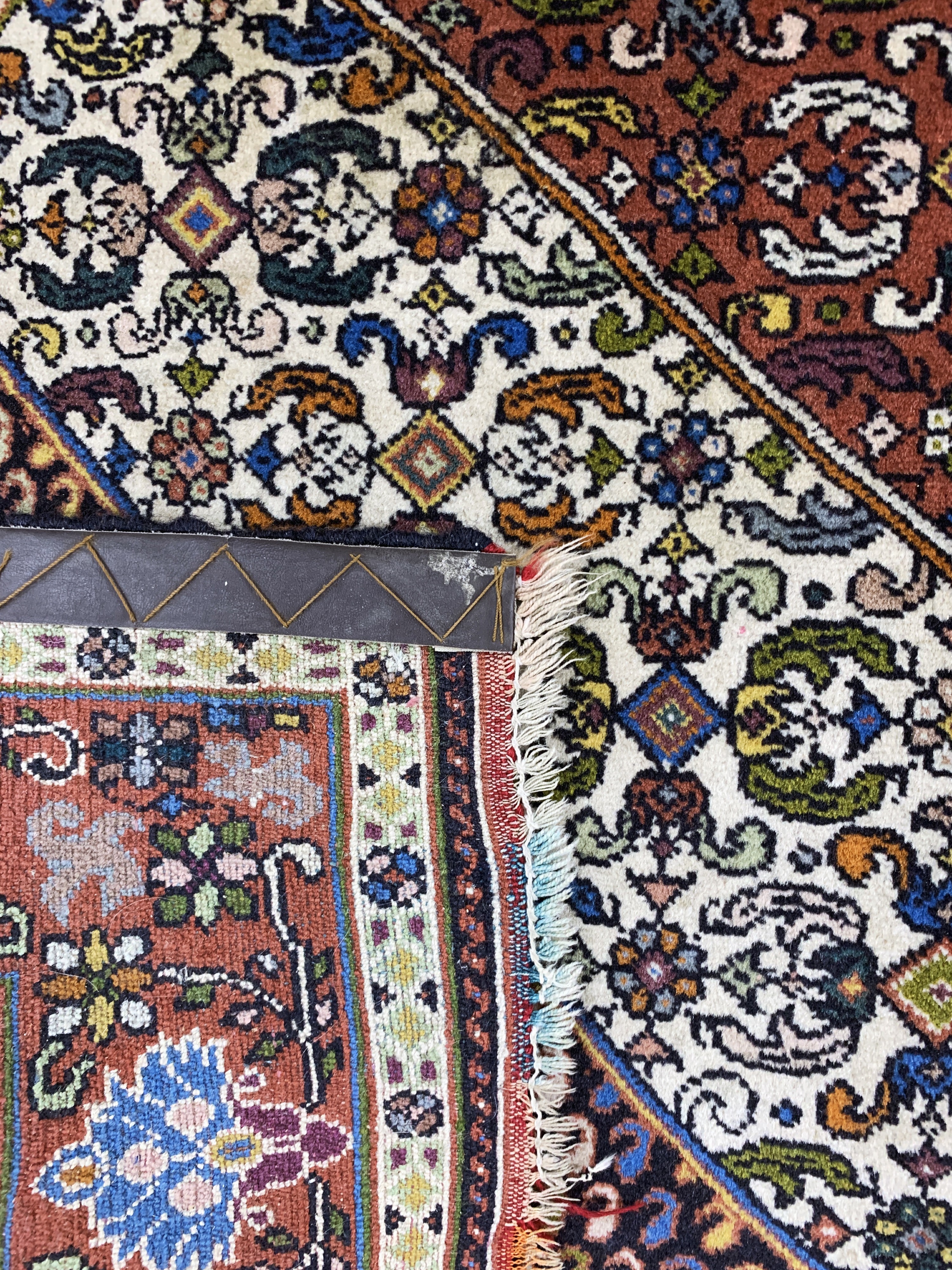 Detail f: Ghochan"Haftrang", Persien, Ende 20.Jhd, Wolle auf Seide, ca. 190 x 130 cm, EHZ: 2